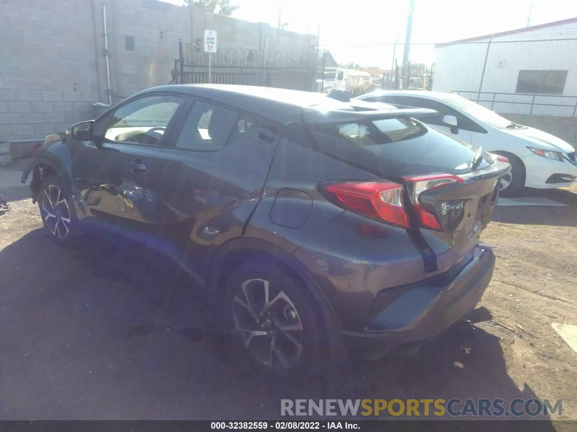 3 Photograph of a damaged car JTNKHMBX7K1050535 TOYOTA C-HR 2019