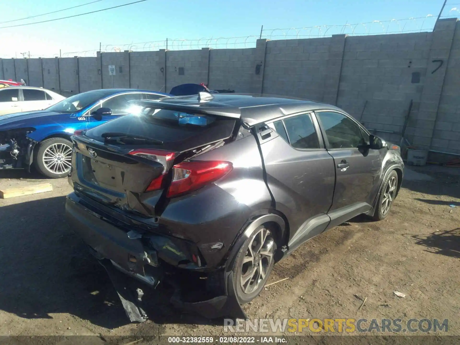 4 Photograph of a damaged car JTNKHMBX7K1050535 TOYOTA C-HR 2019