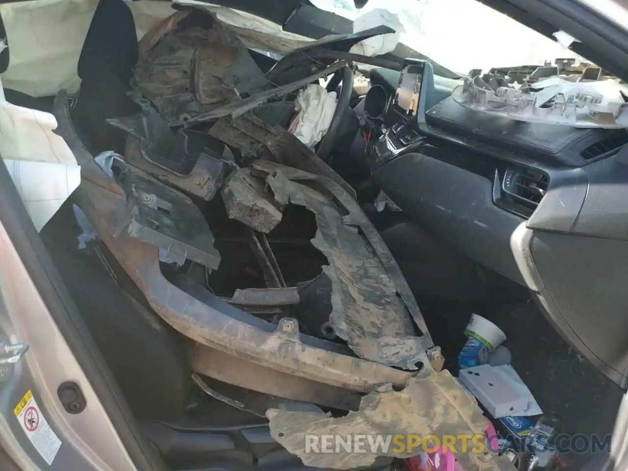 5 Photograph of a damaged car JTNKHMBX7K1055170 TOYOTA C-HR 2019