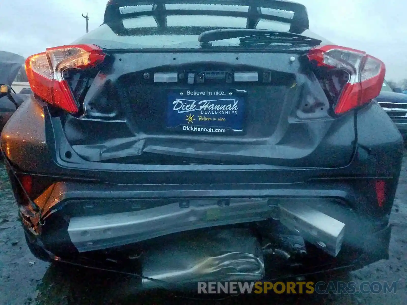 9 Photograph of a damaged car JTNKHMBX7K1055881 TOYOTA C-HR 2019