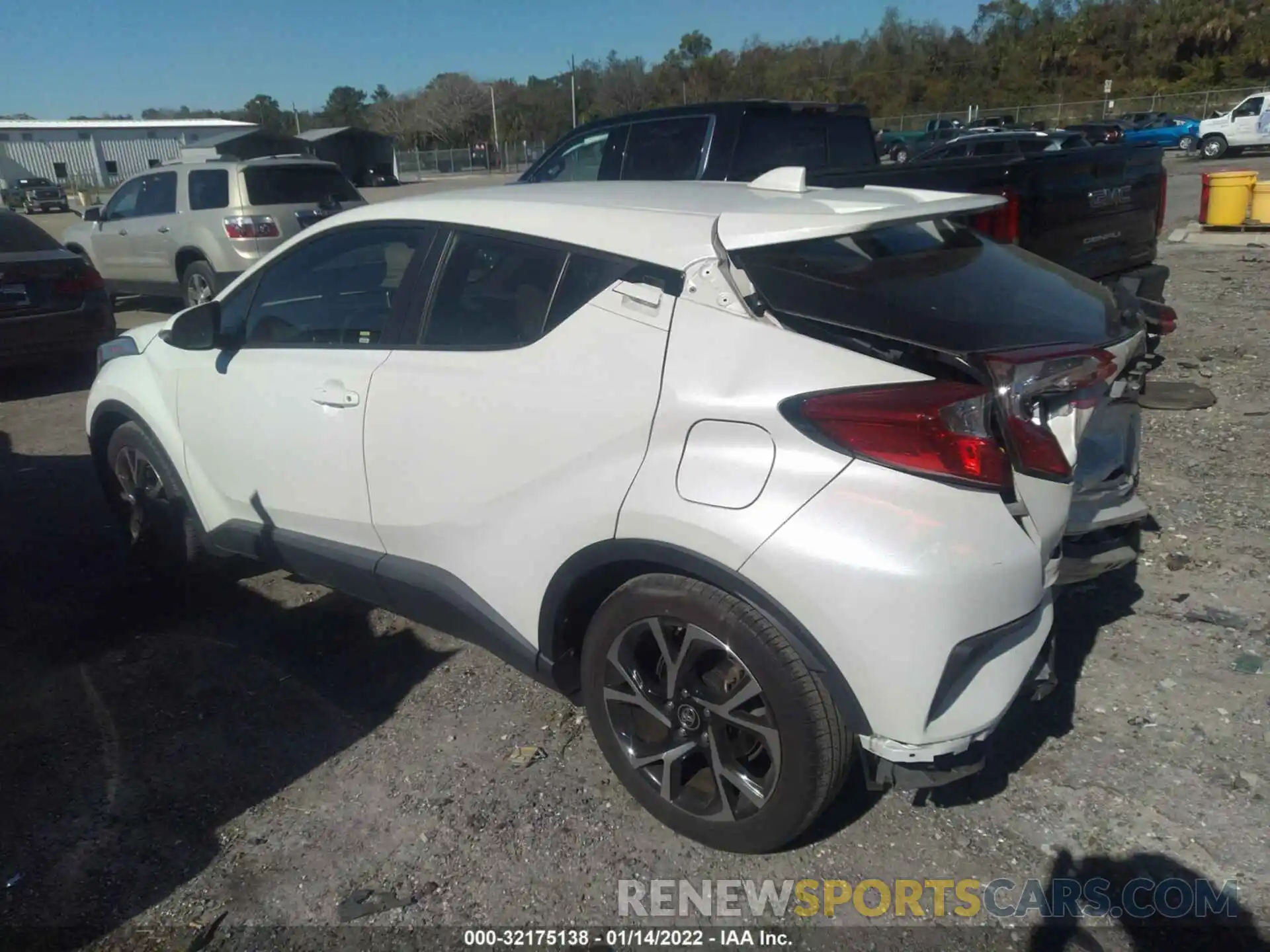 3 Photograph of a damaged car JTNKHMBX8K1014174 TOYOTA C-HR 2019