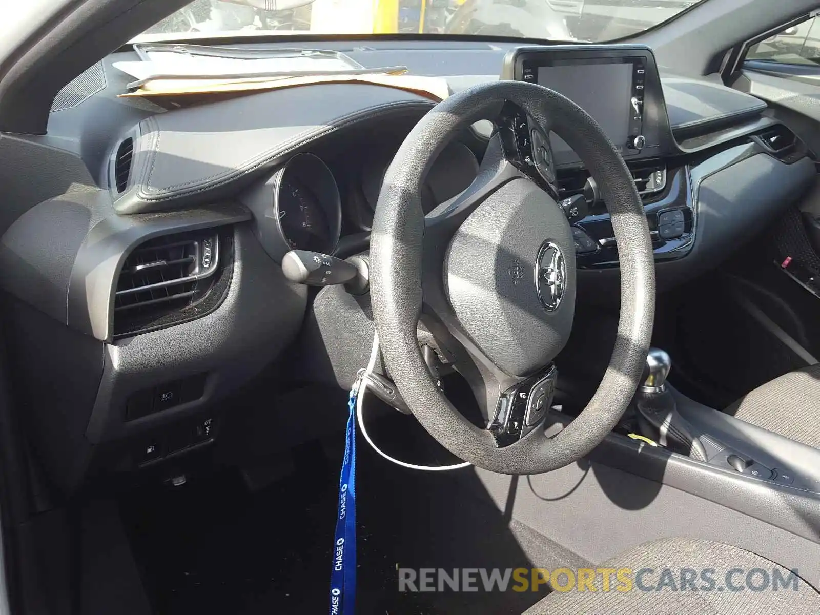 9 Photograph of a damaged car JTNKHMBX8K1014479 TOYOTA C-HR 2019