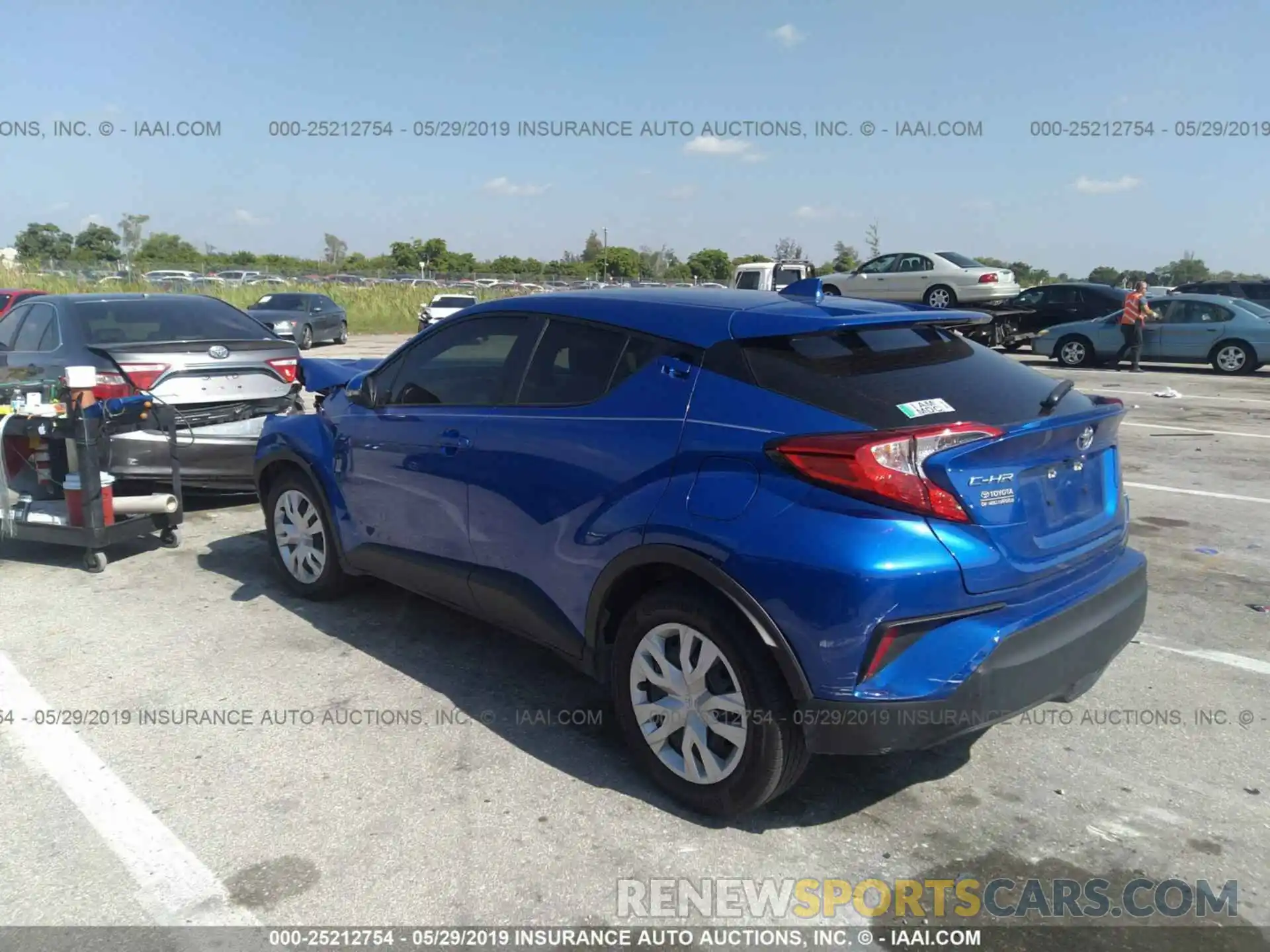 3 Photograph of a damaged car JTNKHMBX8K1017897 TOYOTA C-HR 2019