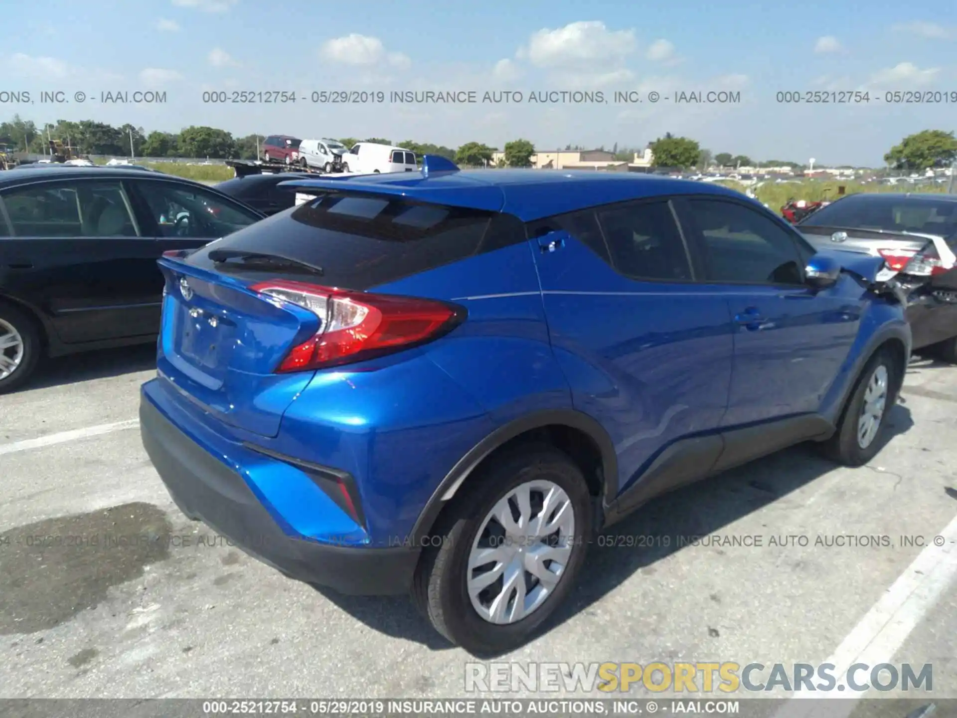 4 Photograph of a damaged car JTNKHMBX8K1017897 TOYOTA C-HR 2019