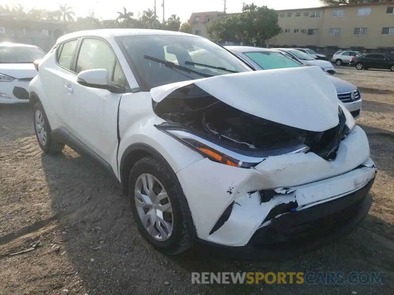 1 Photograph of a damaged car JTNKHMBX8K1018239 TOYOTA C-HR 2019