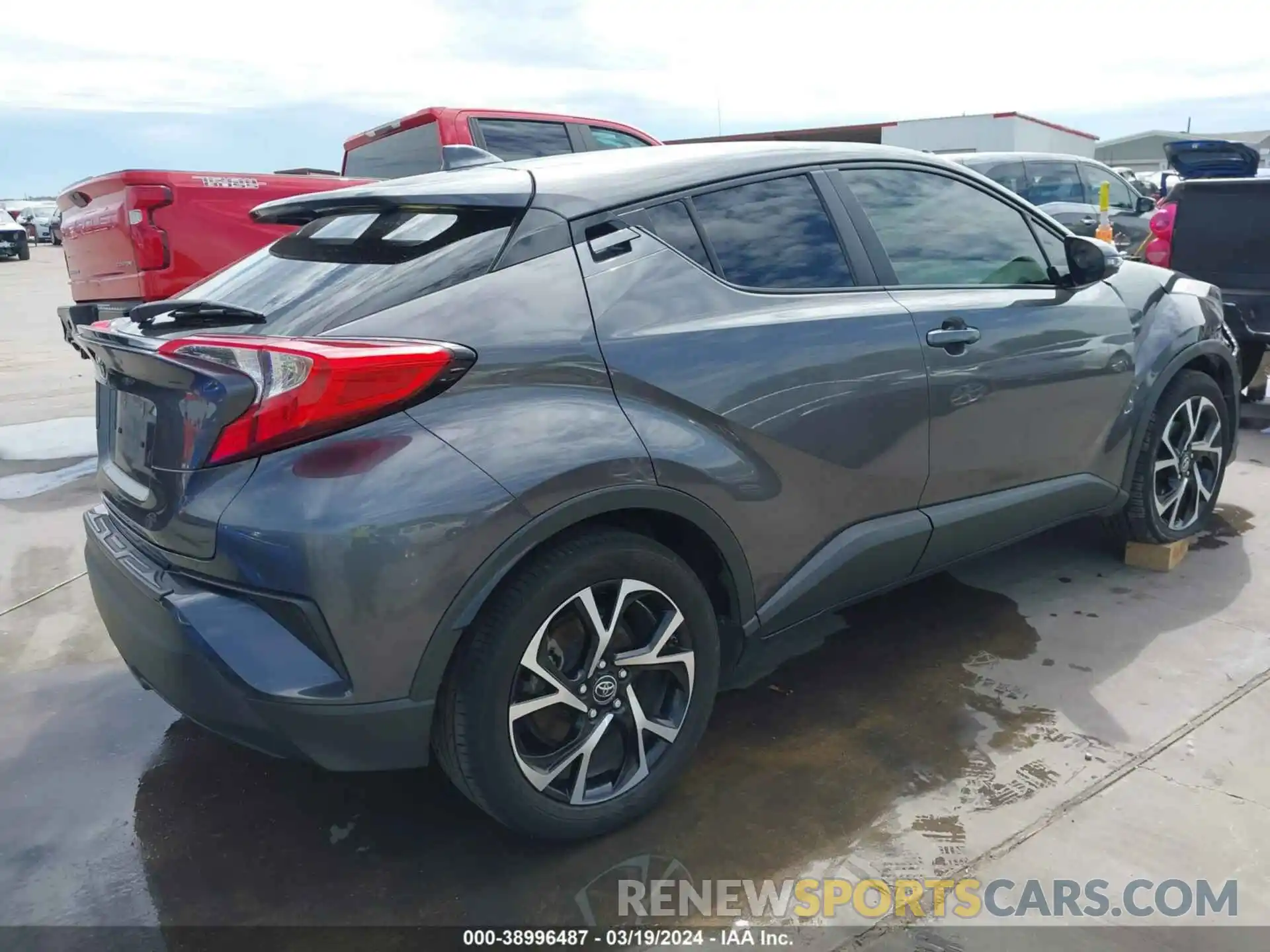 4 Photograph of a damaged car JTNKHMBX8K1018287 TOYOTA C-HR 2019