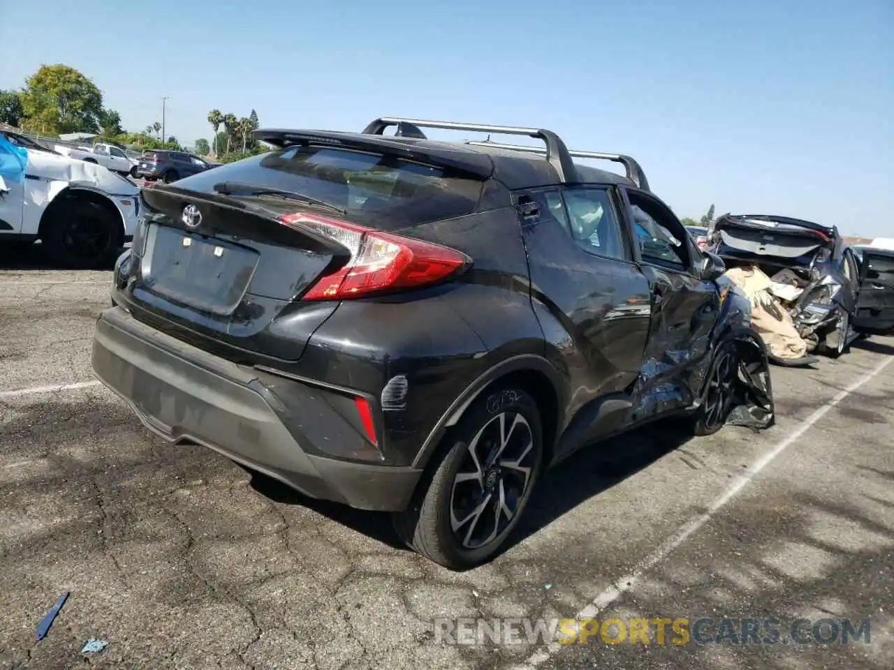 4 Photograph of a damaged car JTNKHMBX8K1025322 TOYOTA C-HR 2019