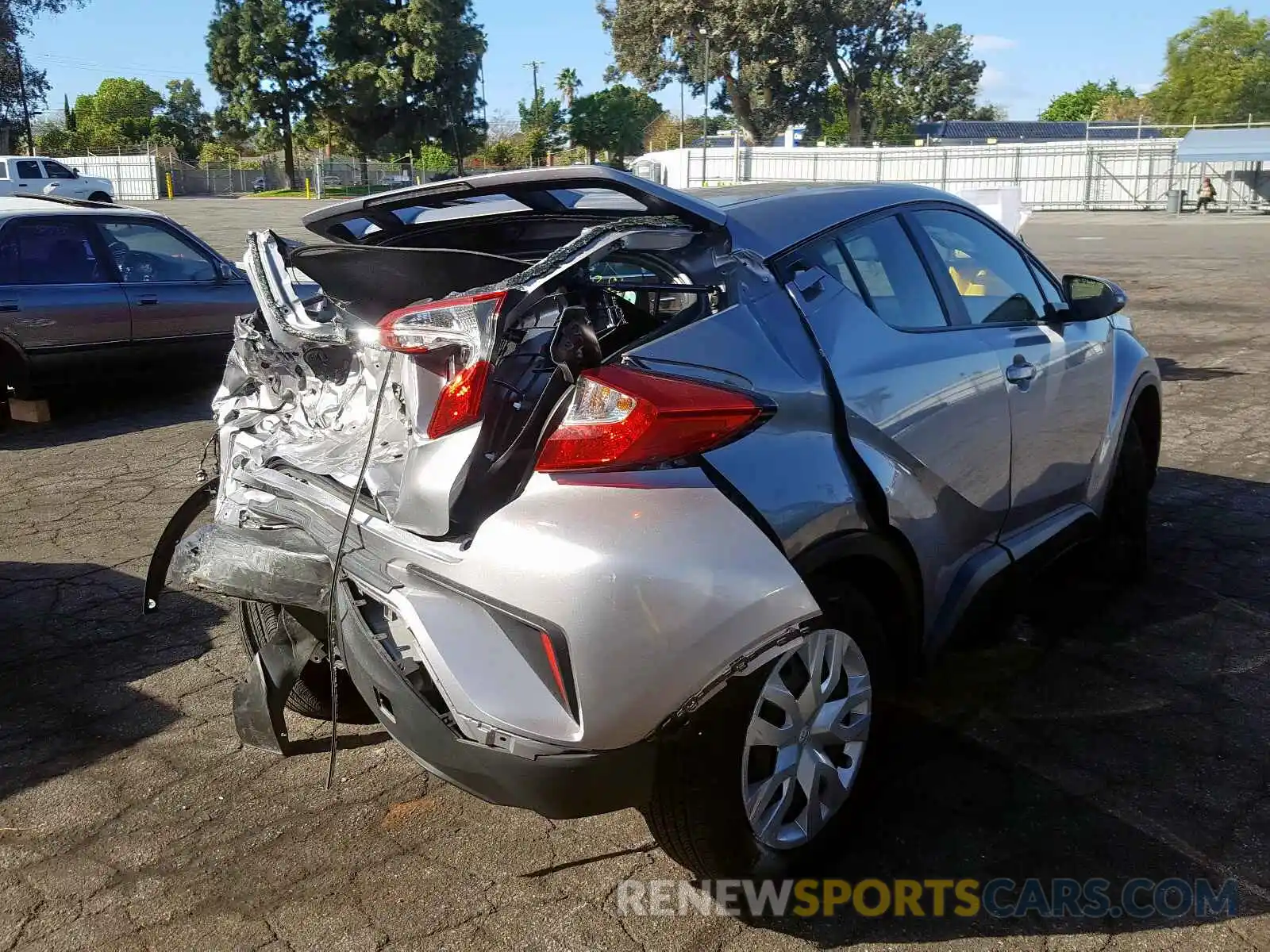 4 Photograph of a damaged car JTNKHMBX8K1025658 TOYOTA C-HR 2019