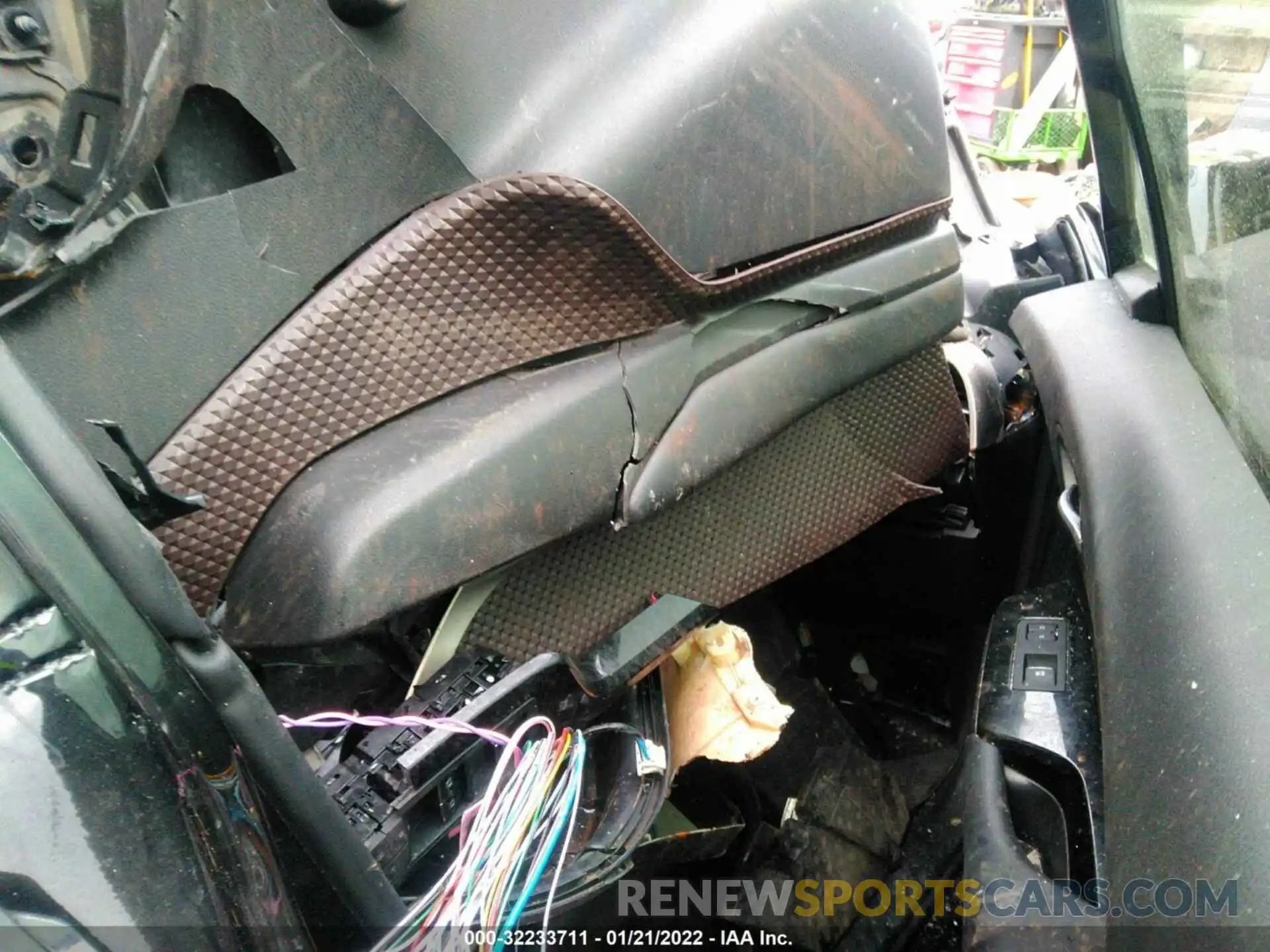 5 Photograph of a damaged car JTNKHMBX8K1025921 TOYOTA C-HR 2019