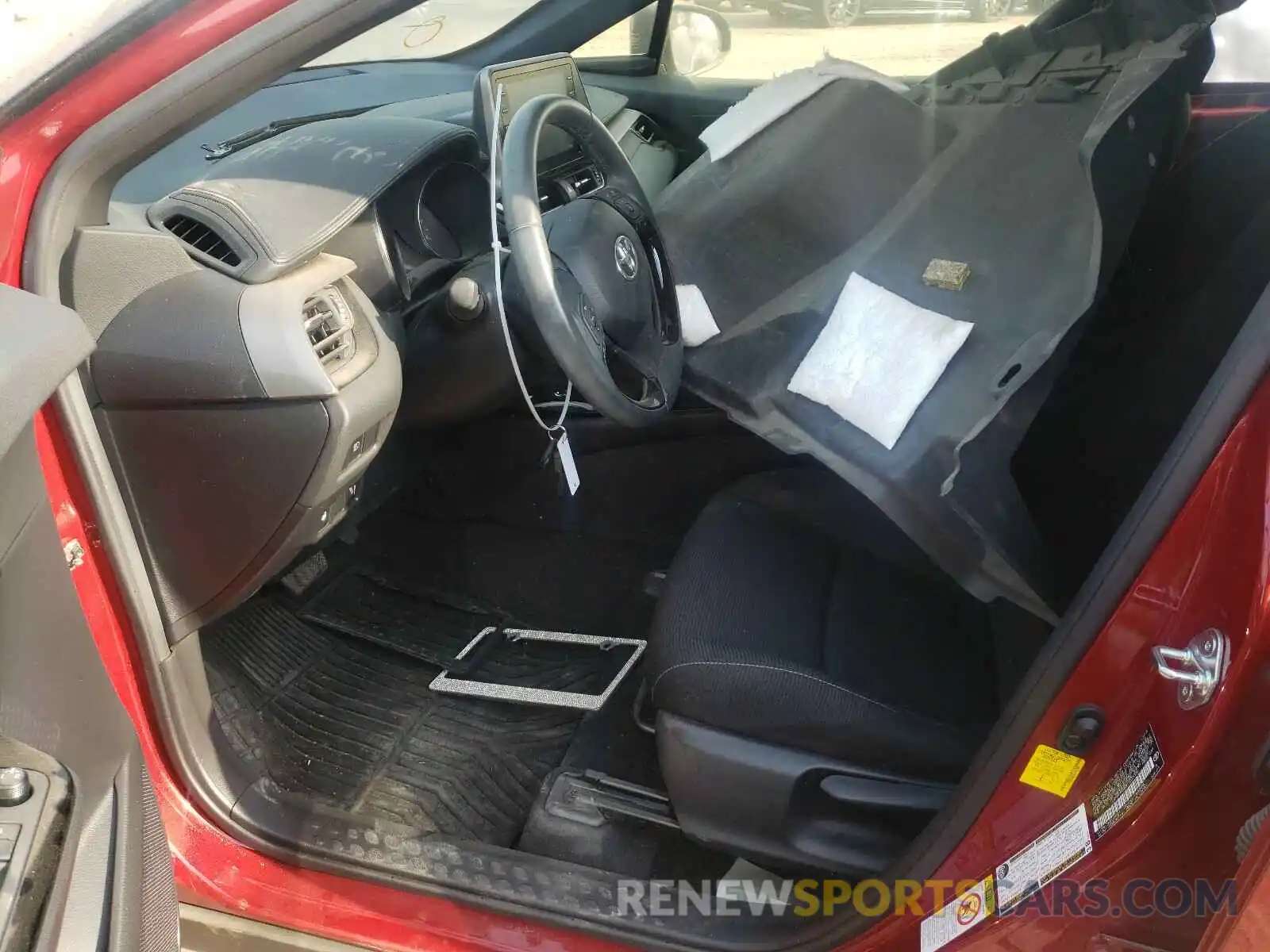 5 Photograph of a damaged car JTNKHMBX8K1033386 TOYOTA C-HR 2019