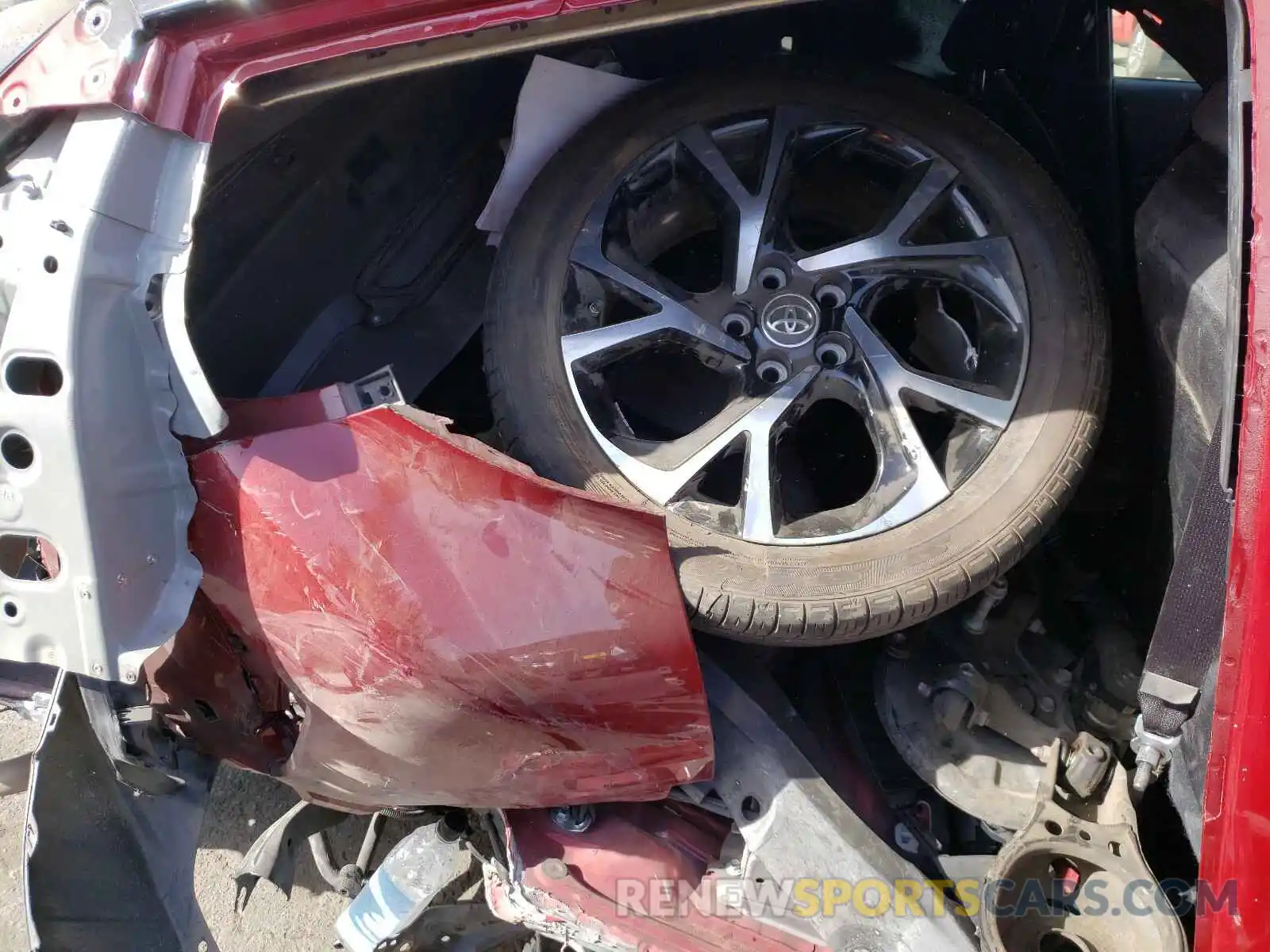 6 Photograph of a damaged car JTNKHMBX8K1033386 TOYOTA C-HR 2019