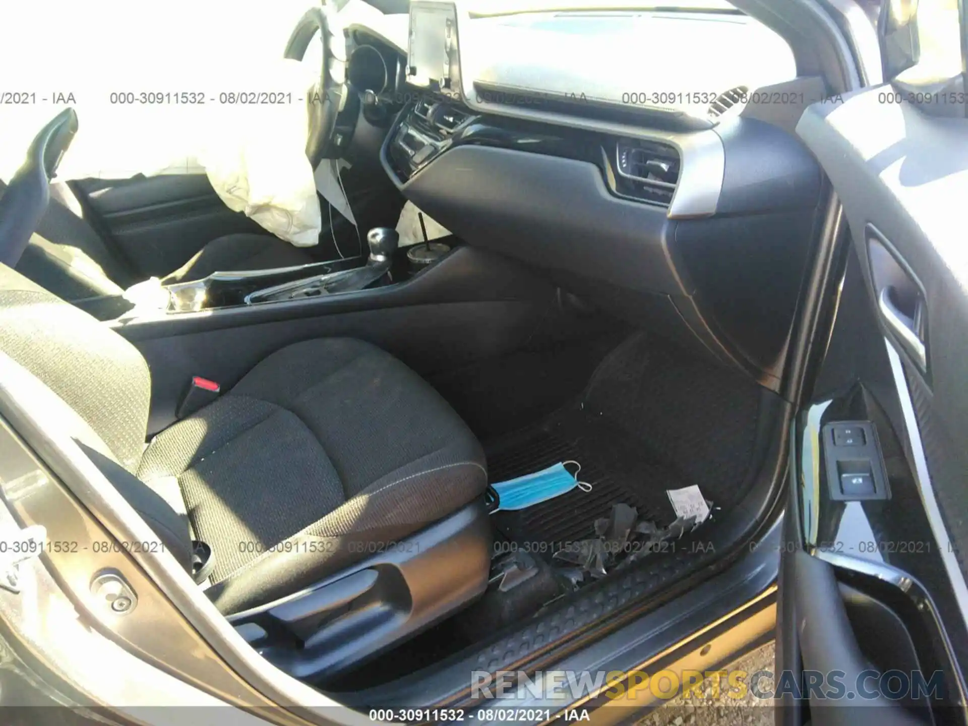 5 Photograph of a damaged car JTNKHMBX8K1034165 TOYOTA C-HR 2019