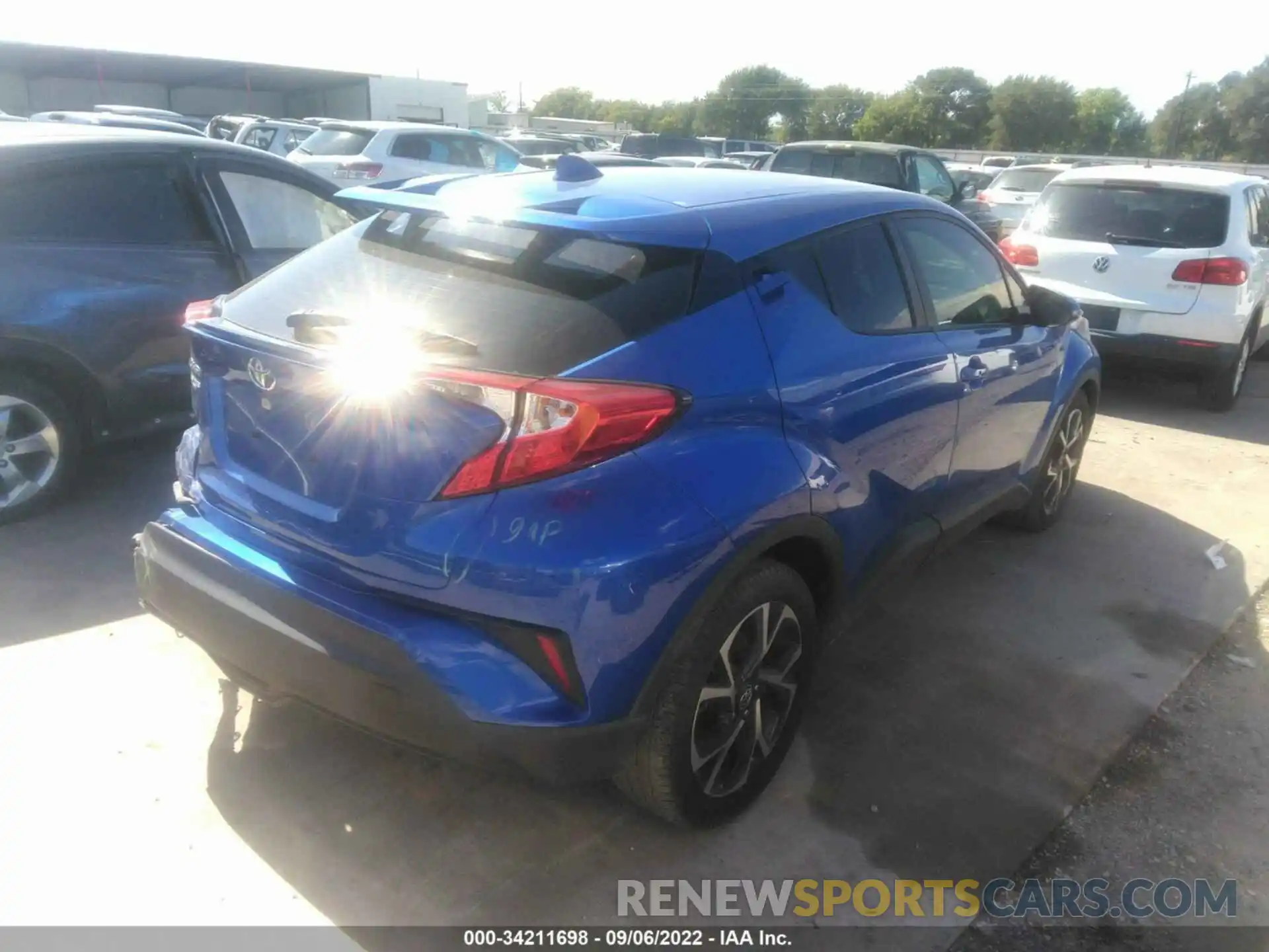 4 Photograph of a damaged car JTNKHMBX8K1034389 TOYOTA C-HR 2019