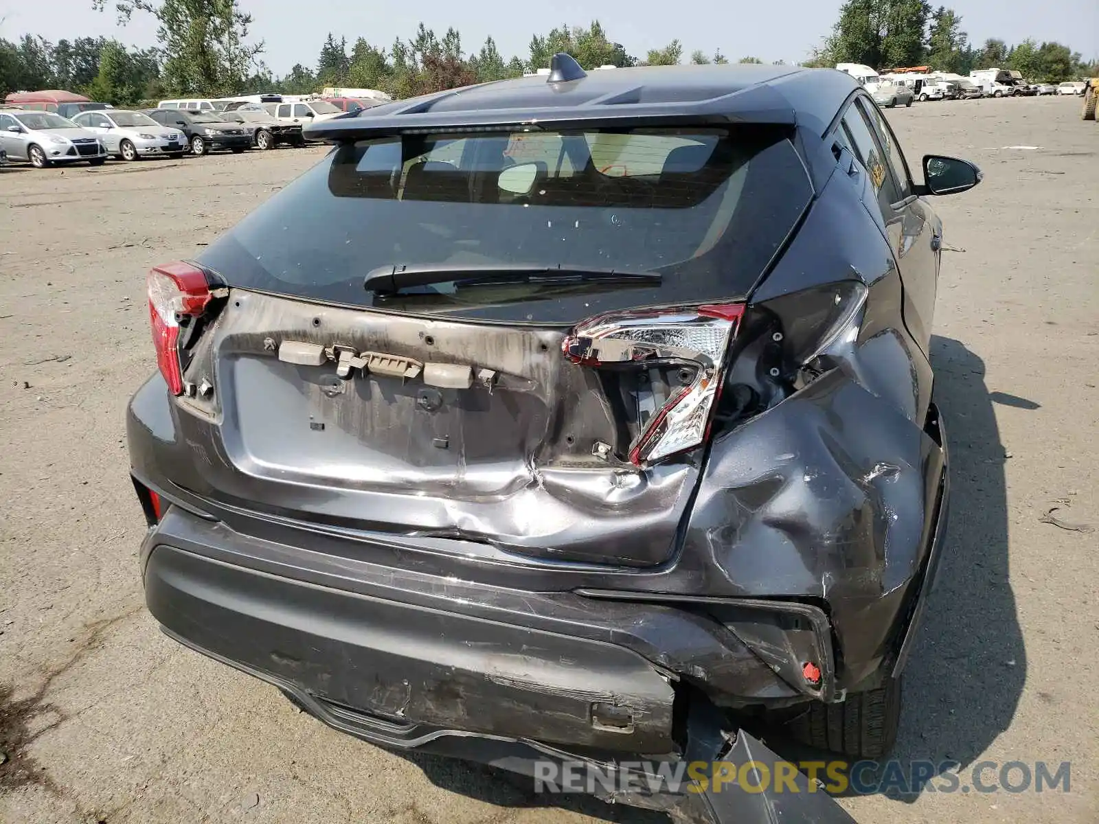 9 Photograph of a damaged car JTNKHMBX8K1035381 TOYOTA C-HR 2019