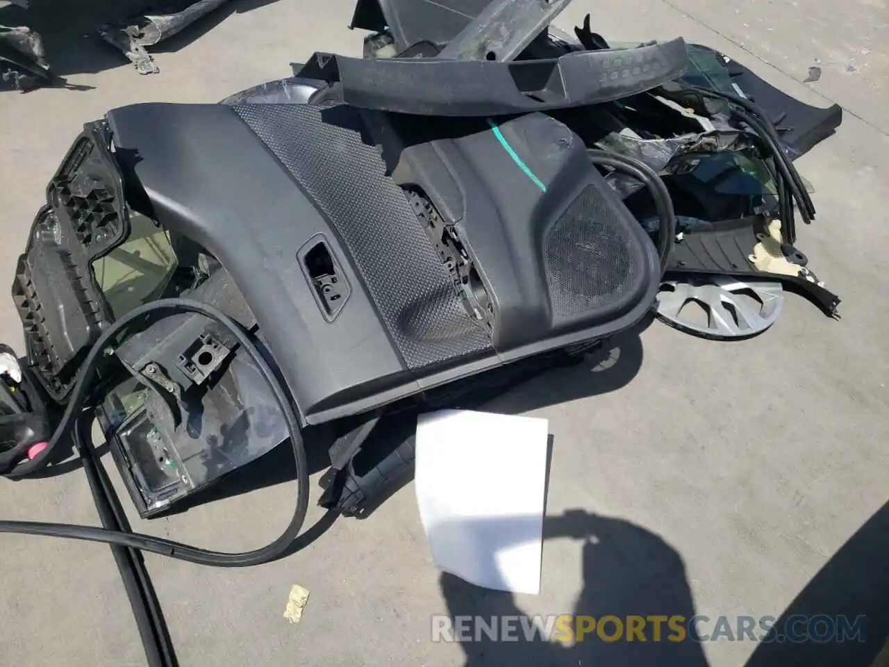 9 Photograph of a damaged car JTNKHMBX8K1035414 TOYOTA C-HR 2019