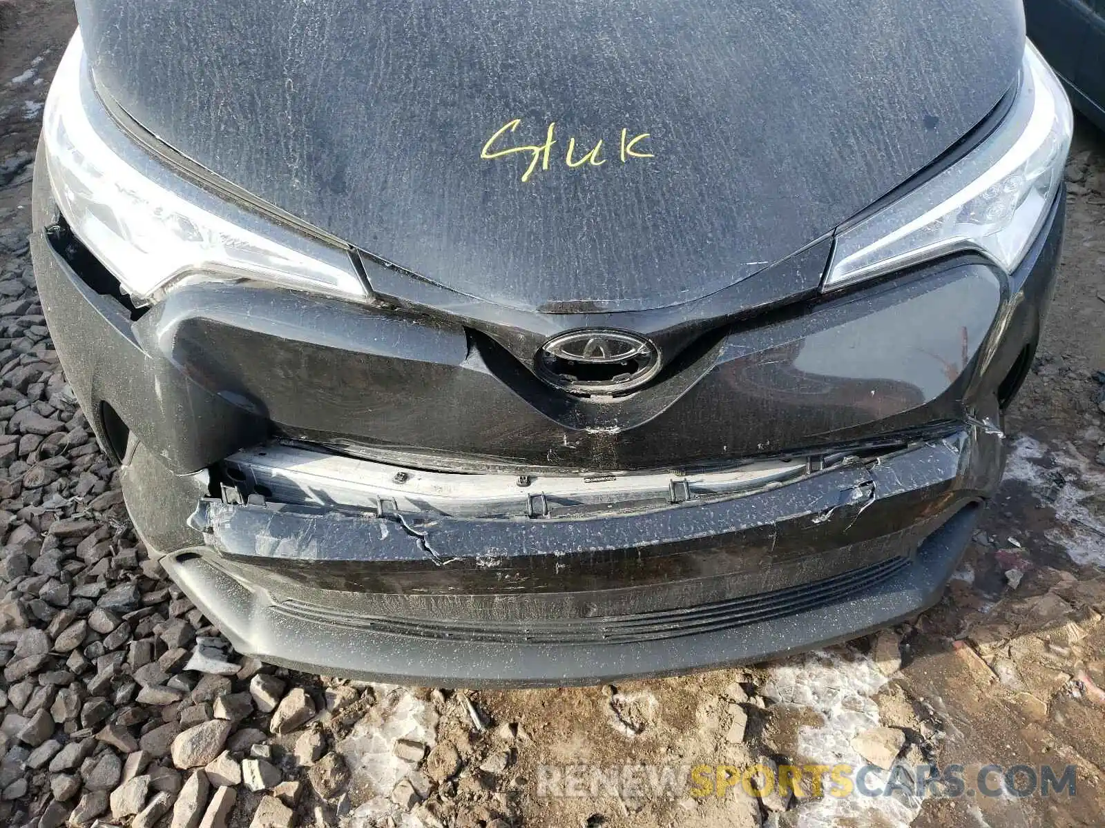 9 Photograph of a damaged car JTNKHMBX8K1035574 TOYOTA C-HR 2019