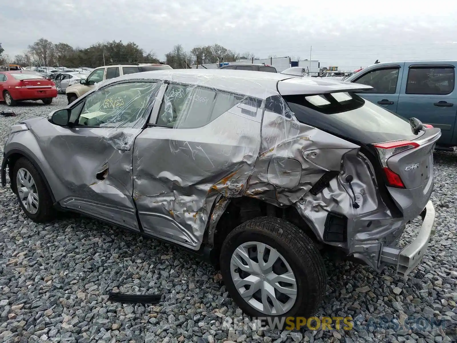 9 Photograph of a damaged car JTNKHMBX8K1035719 TOYOTA C-HR 2019