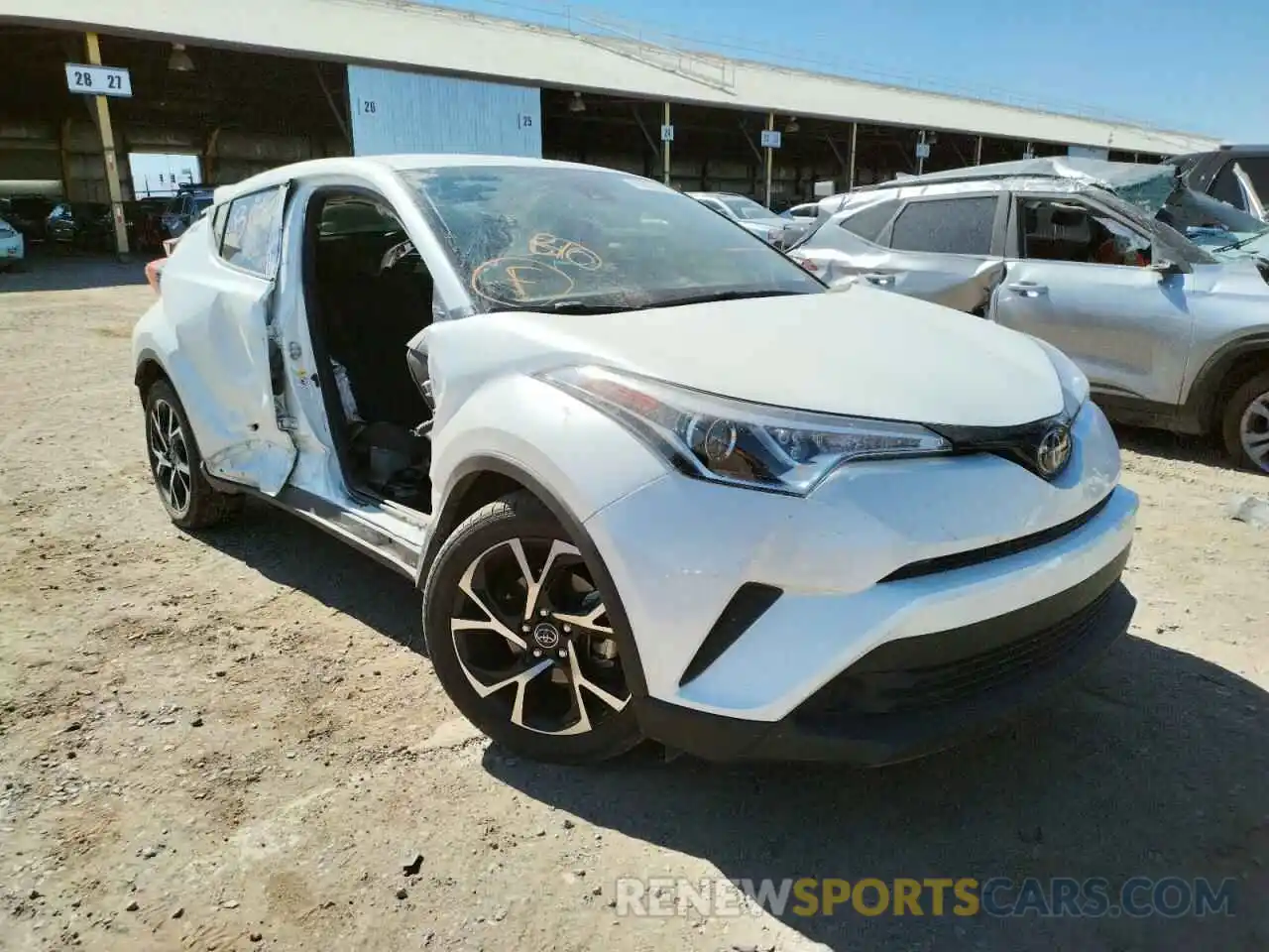 1 Фотография поврежденного автомобиля JTNKHMBX8K1044209 TOYOTA C-HR 2019