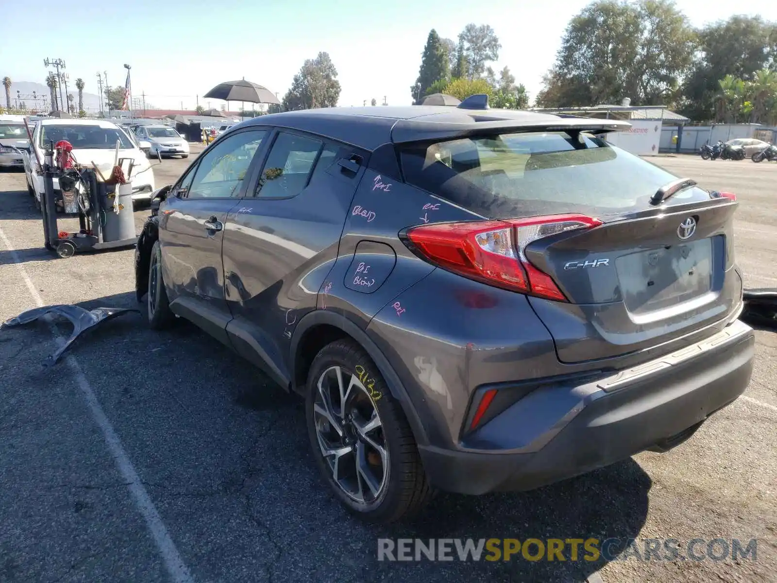 3 Photograph of a damaged car JTNKHMBX8K1045568 TOYOTA C-HR 2019