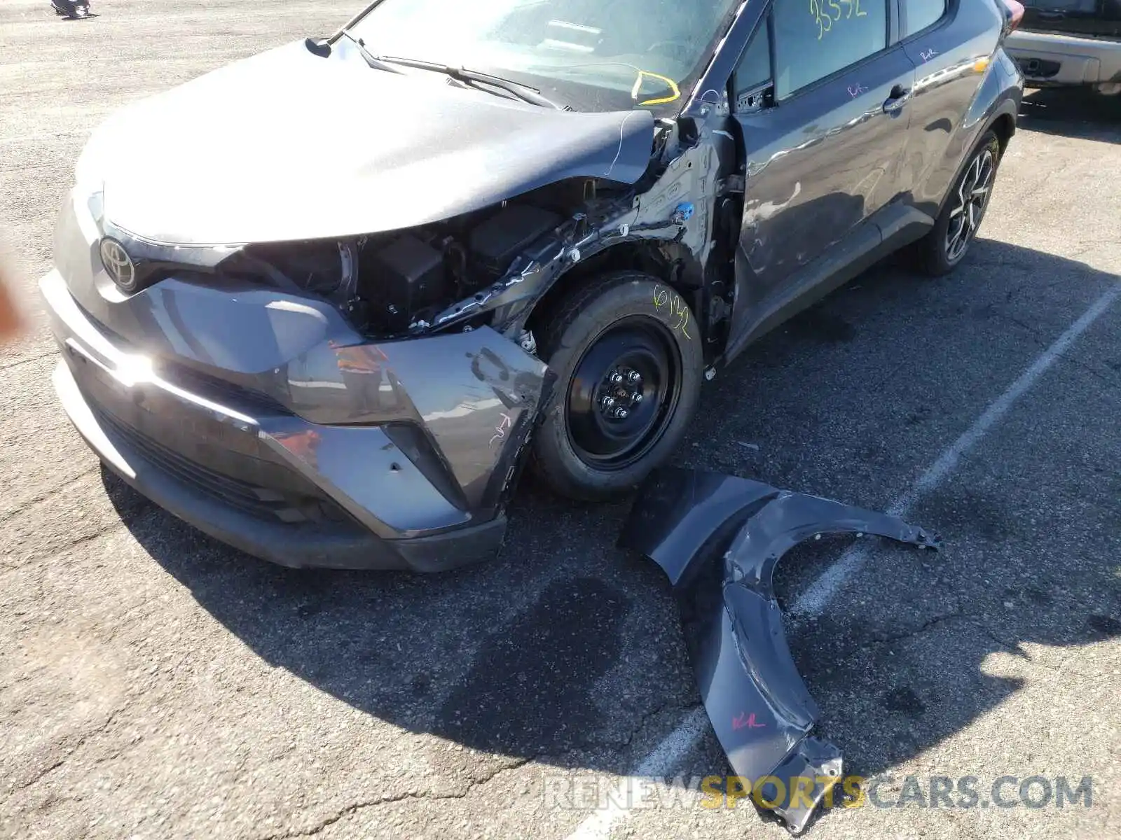 9 Photograph of a damaged car JTNKHMBX8K1045568 TOYOTA C-HR 2019