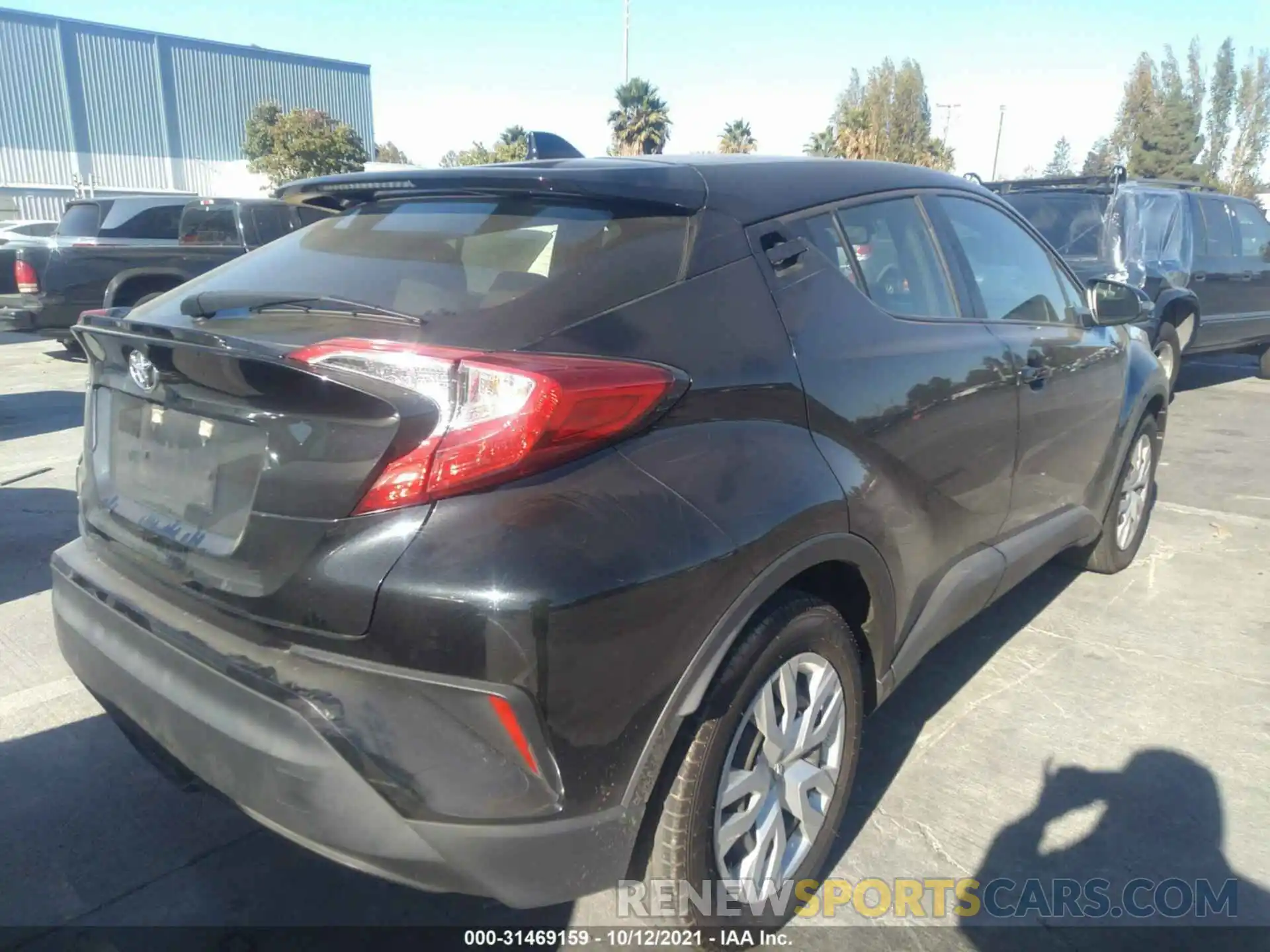 4 Photograph of a damaged car JTNKHMBX8K1047210 TOYOTA C-HR 2019