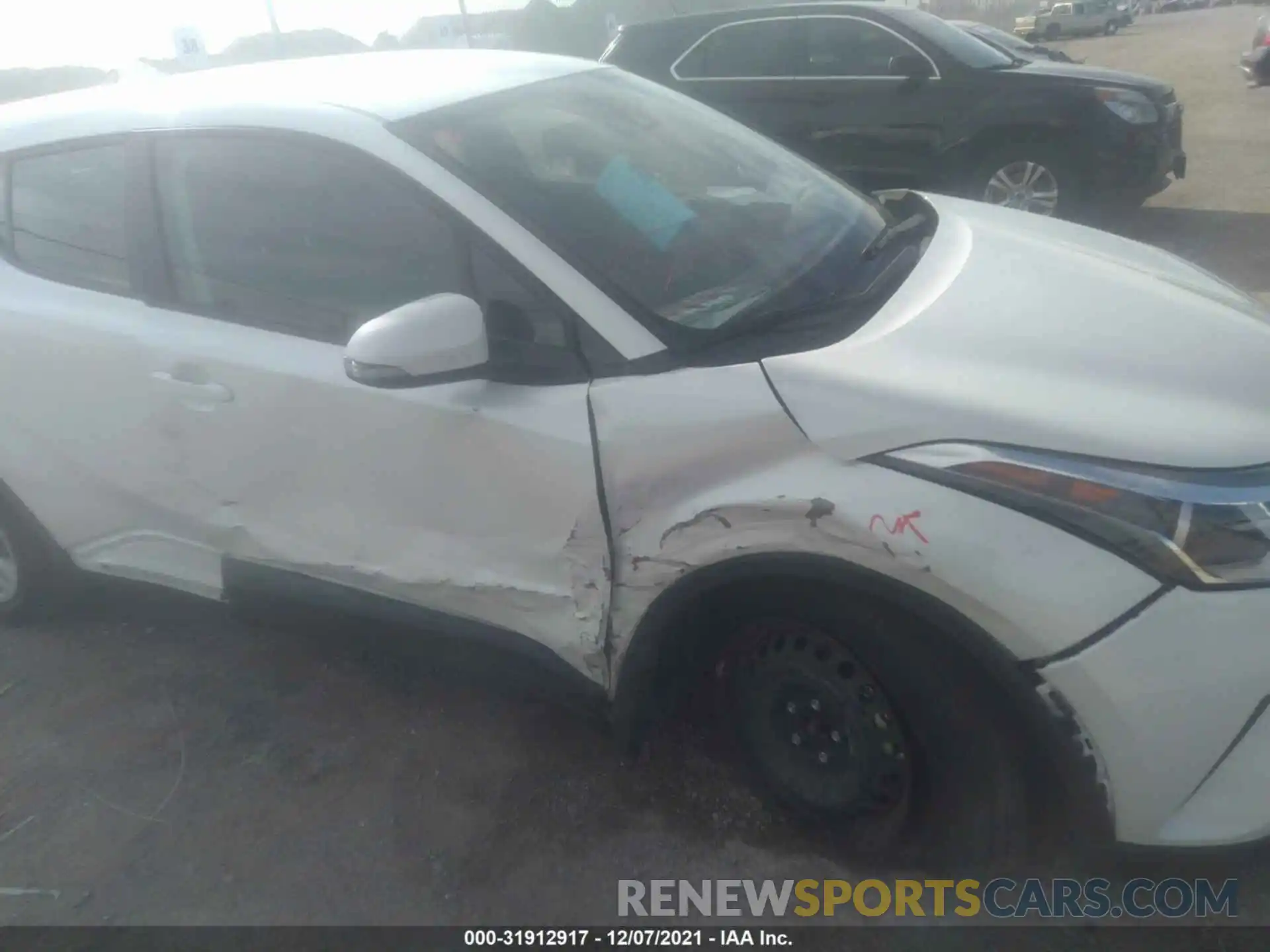 6 Photograph of a damaged car JTNKHMBX8K1047952 TOYOTA C-HR 2019