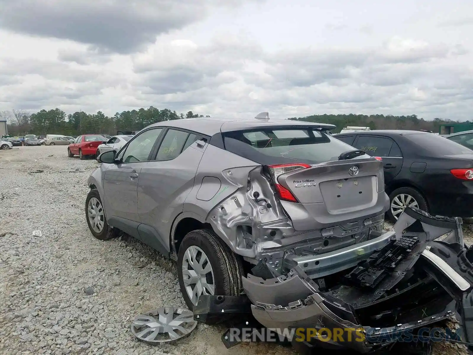 3 Photograph of a damaged car JTNKHMBX8K1049717 TOYOTA C-HR 2019