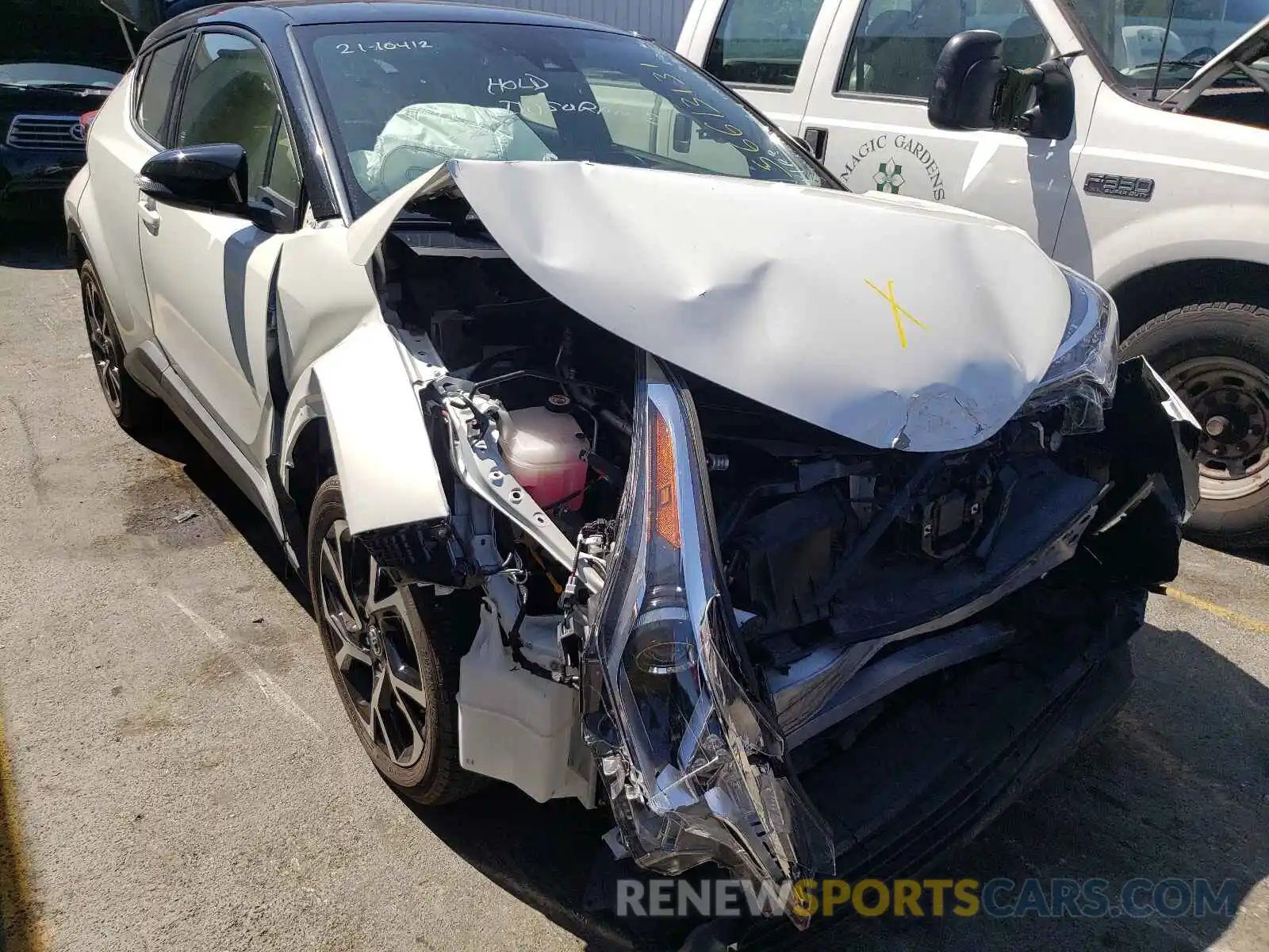 1 Photograph of a damaged car JTNKHMBX8K1060328 TOYOTA C-HR 2019