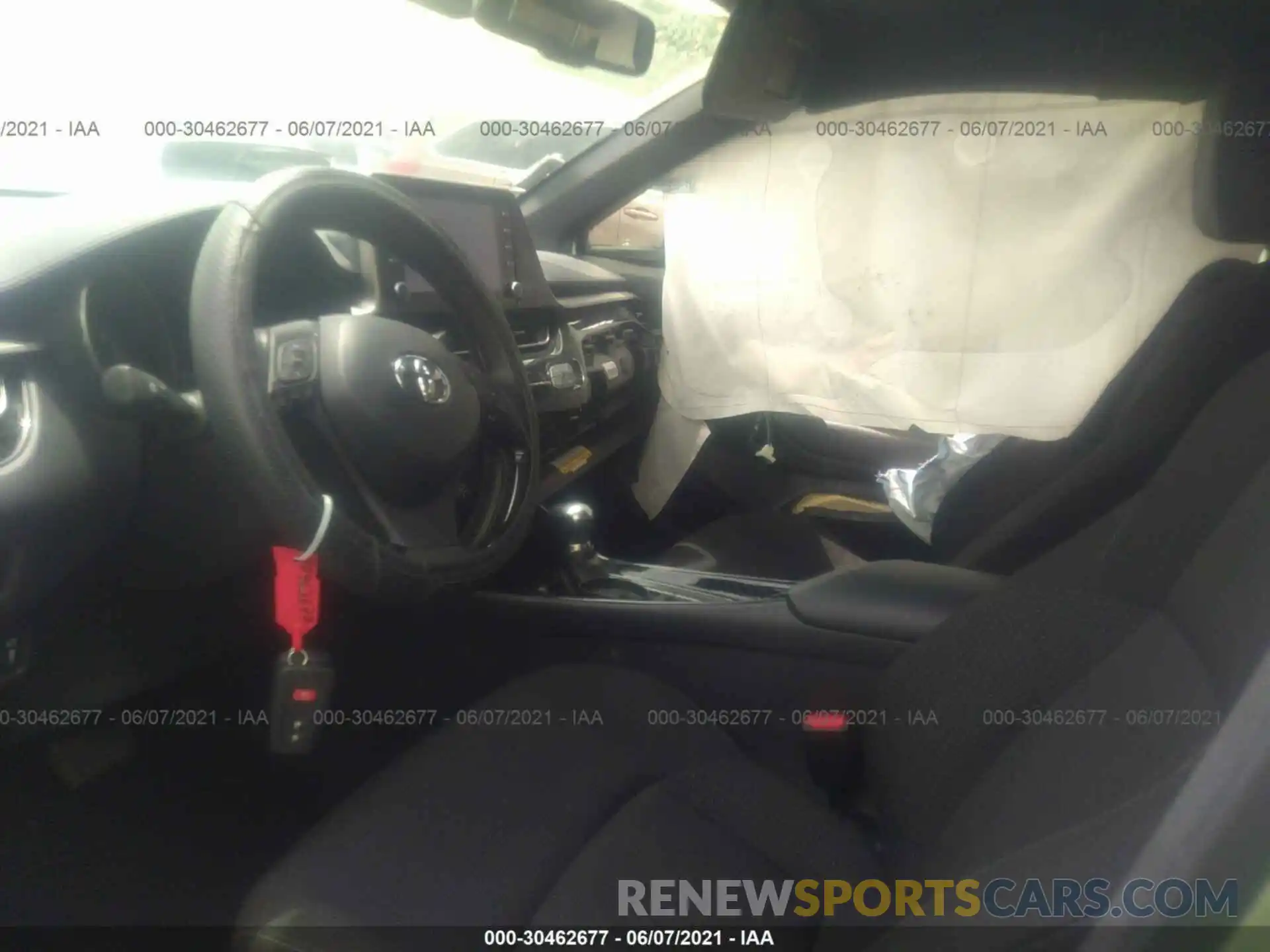 5 Photograph of a damaged car JTNKHMBX8K1062385 TOYOTA C-HR 2019