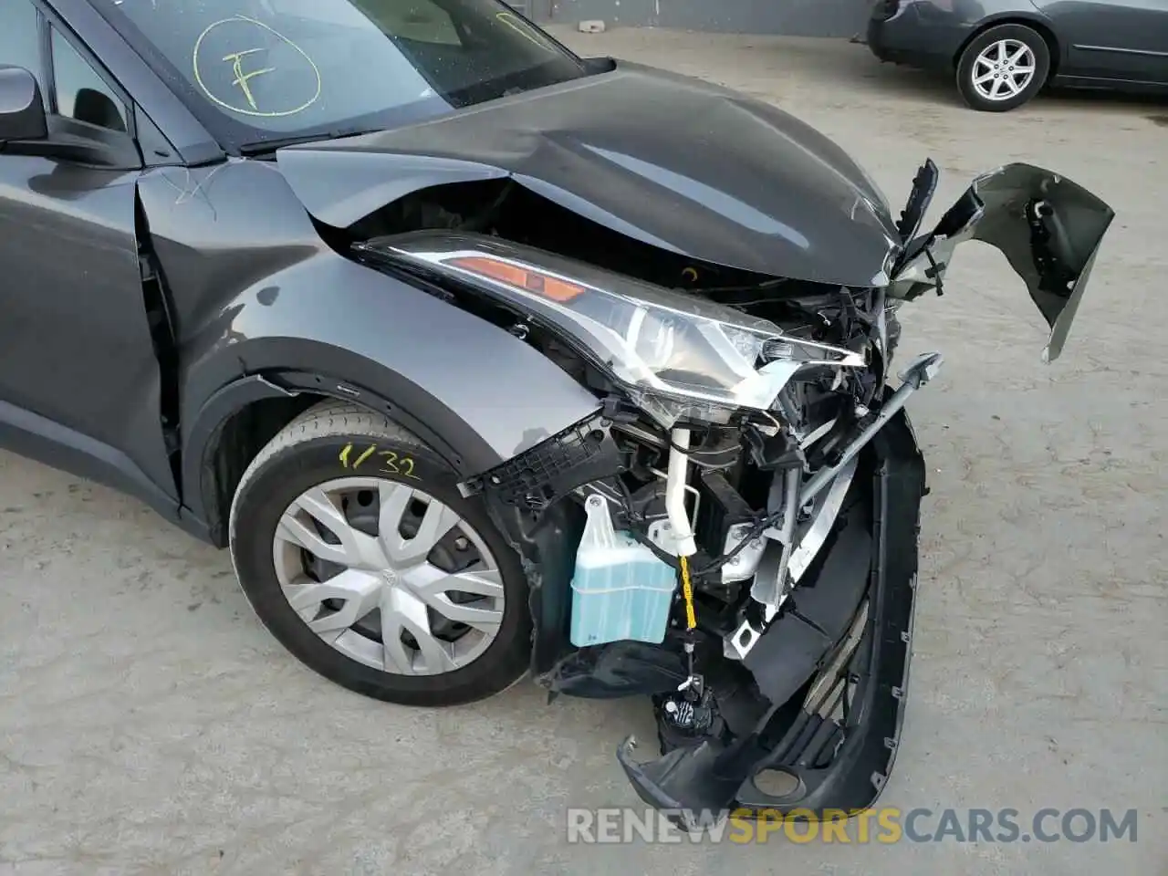 9 Photograph of a damaged car JTNKHMBX9K1016418 TOYOTA C-HR 2019