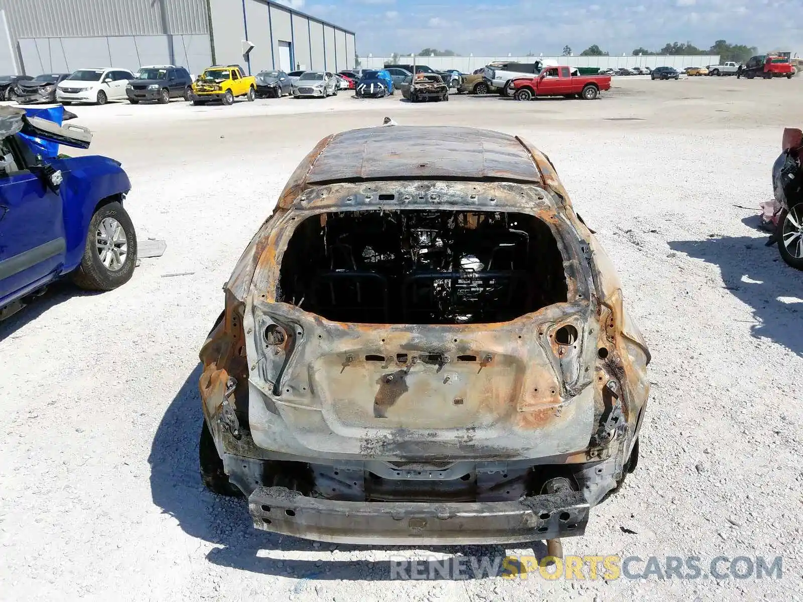 10 Photograph of a damaged car JTNKHMBX9K1017374 TOYOTA C-HR 2019