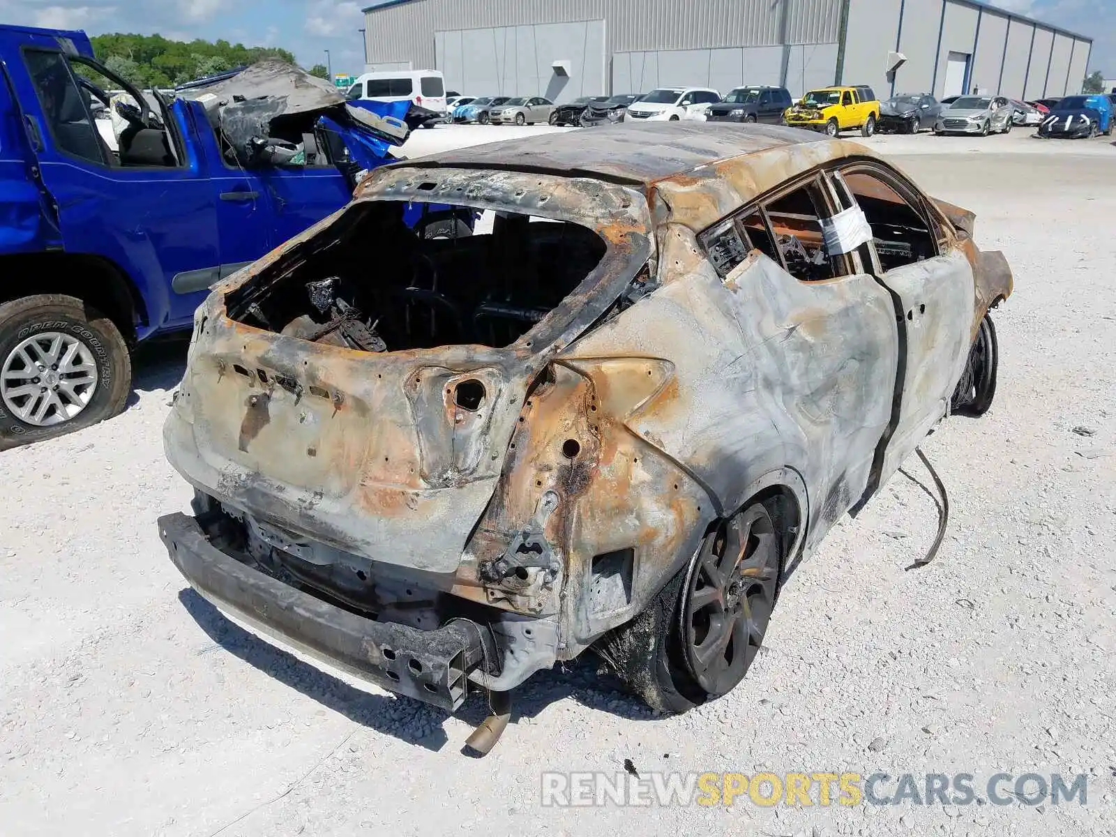 4 Photograph of a damaged car JTNKHMBX9K1017374 TOYOTA C-HR 2019