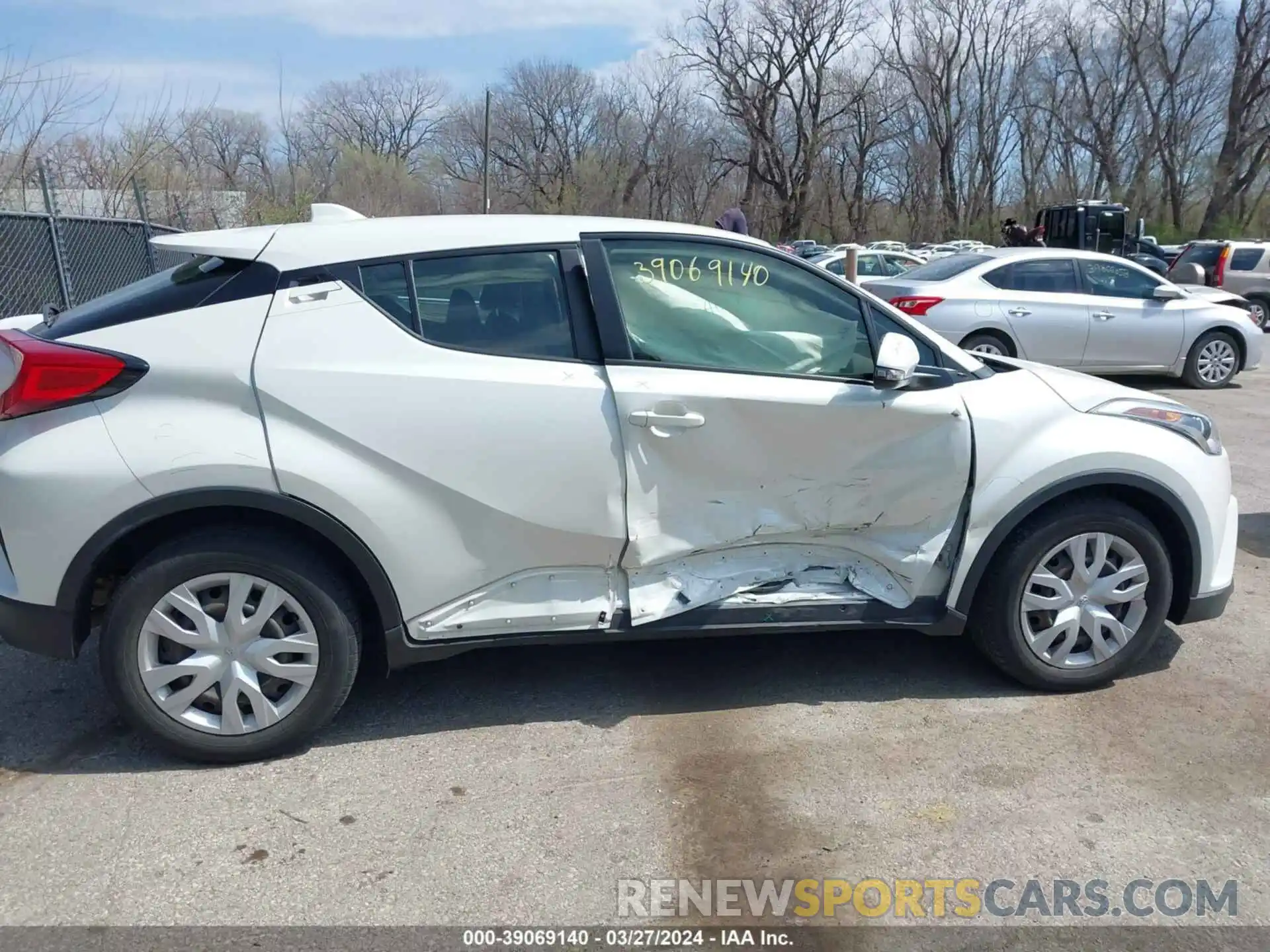 13 Photograph of a damaged car JTNKHMBX9K1020307 TOYOTA C-HR 2019