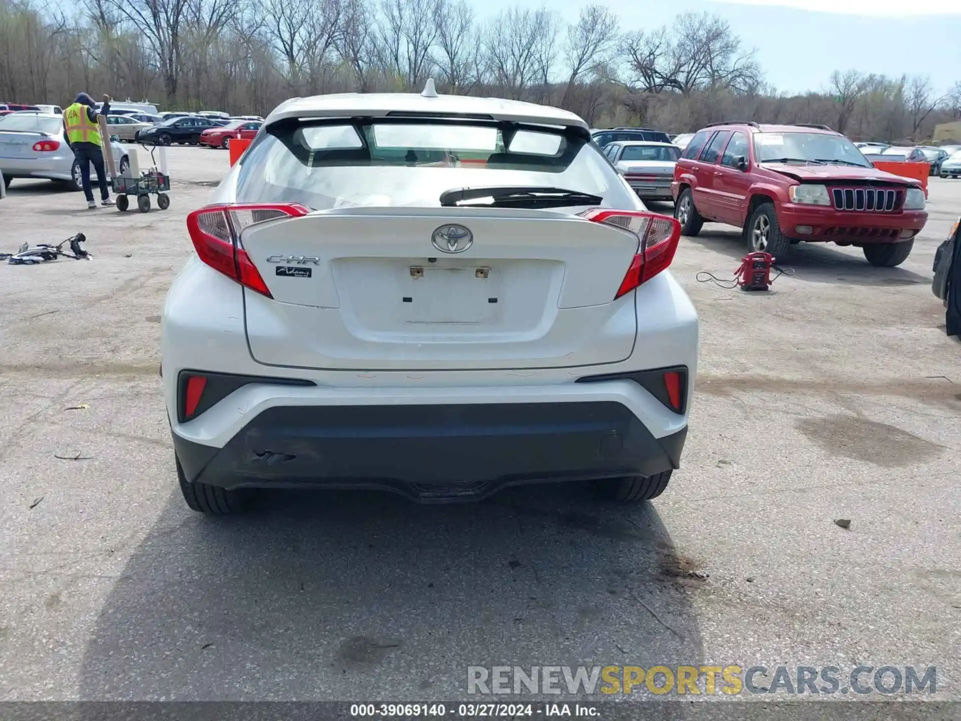 16 Photograph of a damaged car JTNKHMBX9K1020307 TOYOTA C-HR 2019