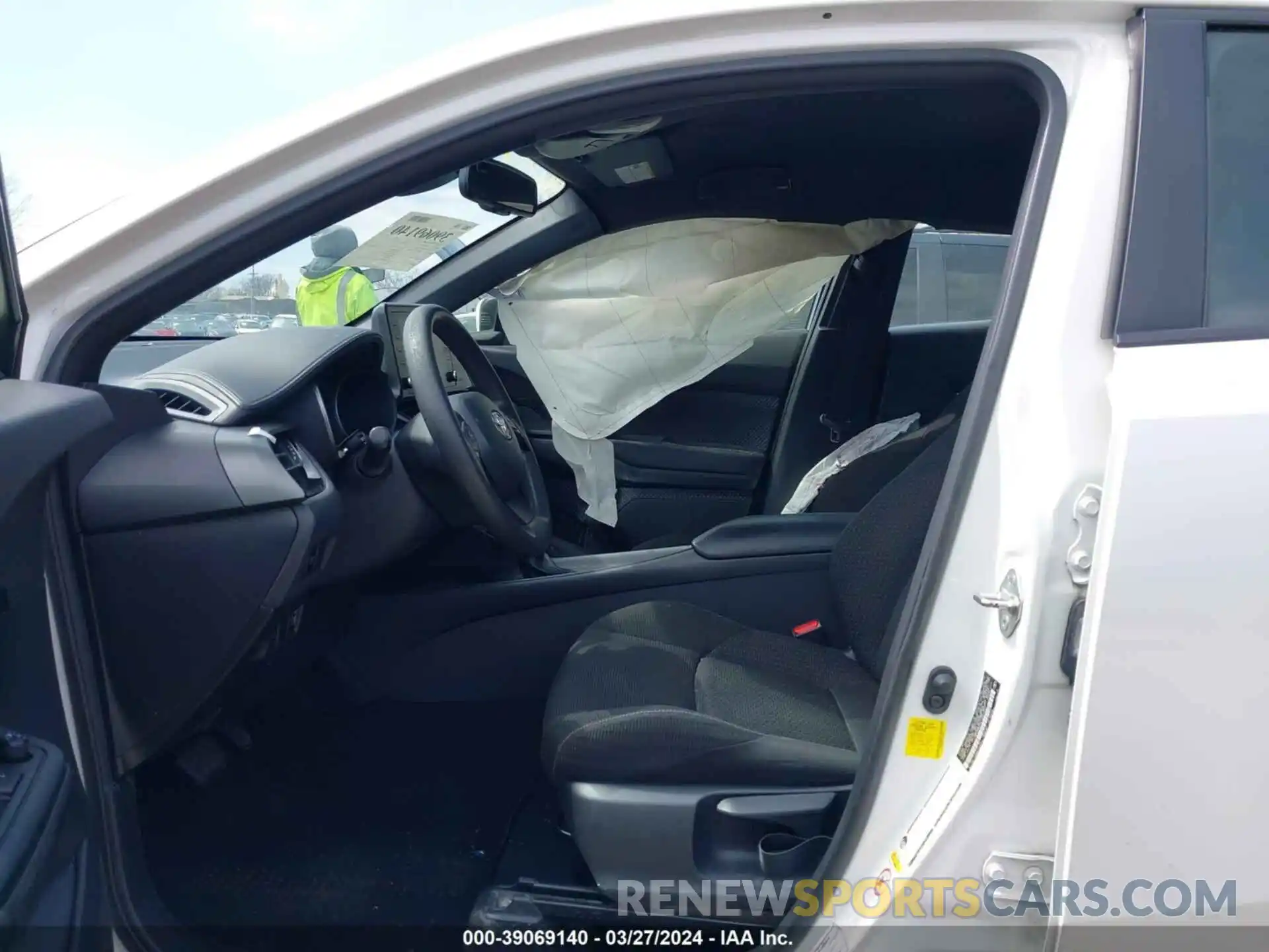 5 Photograph of a damaged car JTNKHMBX9K1020307 TOYOTA C-HR 2019