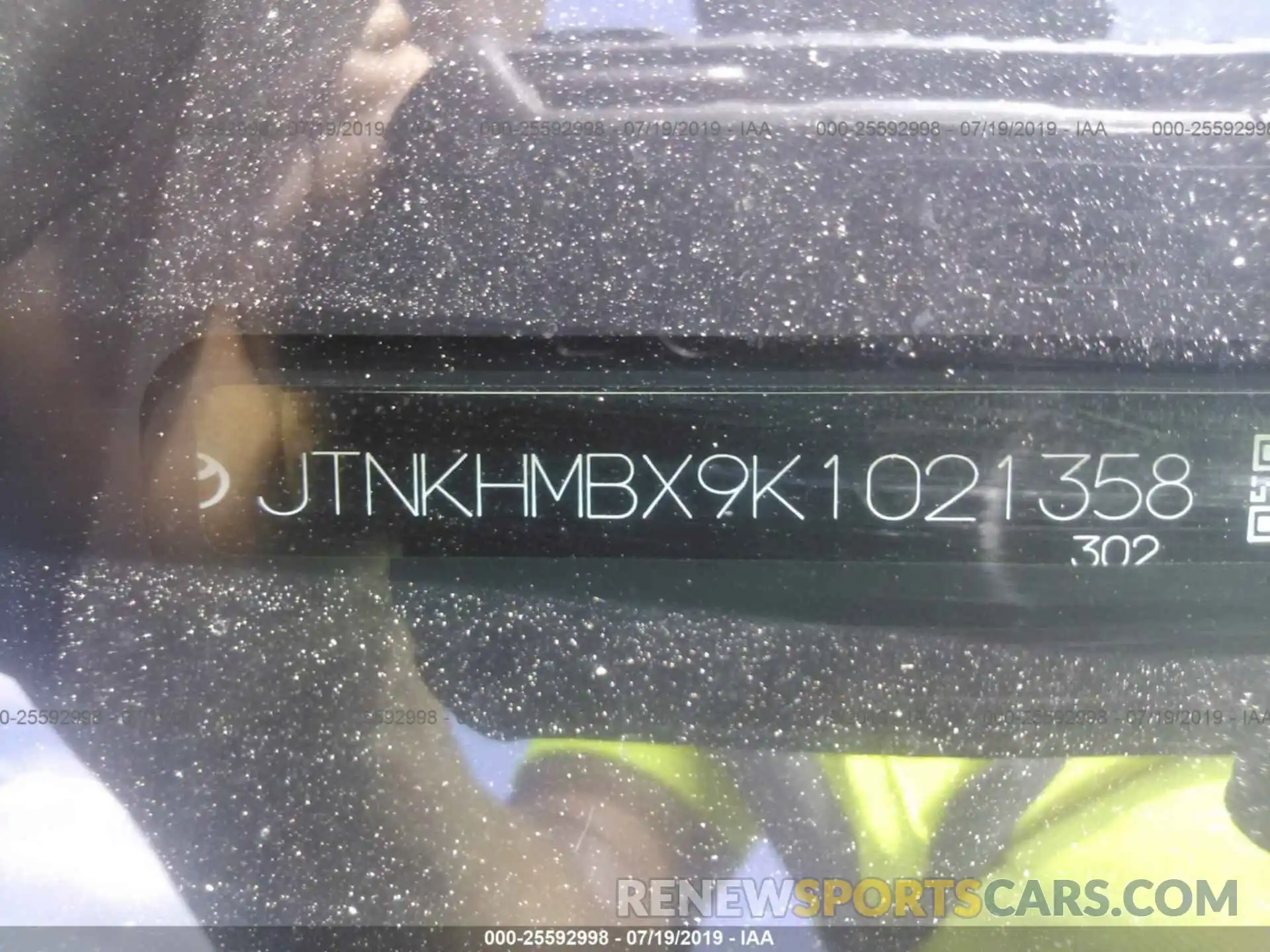 9 Photograph of a damaged car JTNKHMBX9K1021358 TOYOTA C-HR 2019