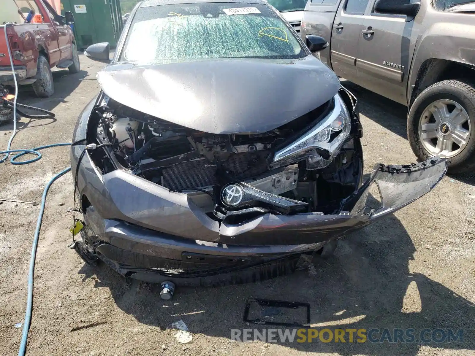 9 Photograph of a damaged car JTNKHMBX9K1024647 TOYOTA C-HR 2019