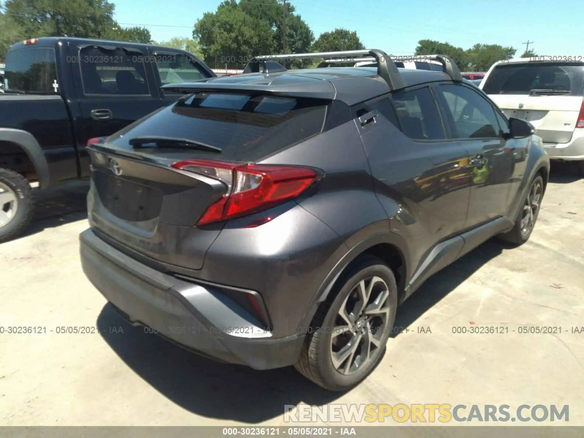 4 Photograph of a damaged car JTNKHMBX9K1030772 TOYOTA C-HR 2019