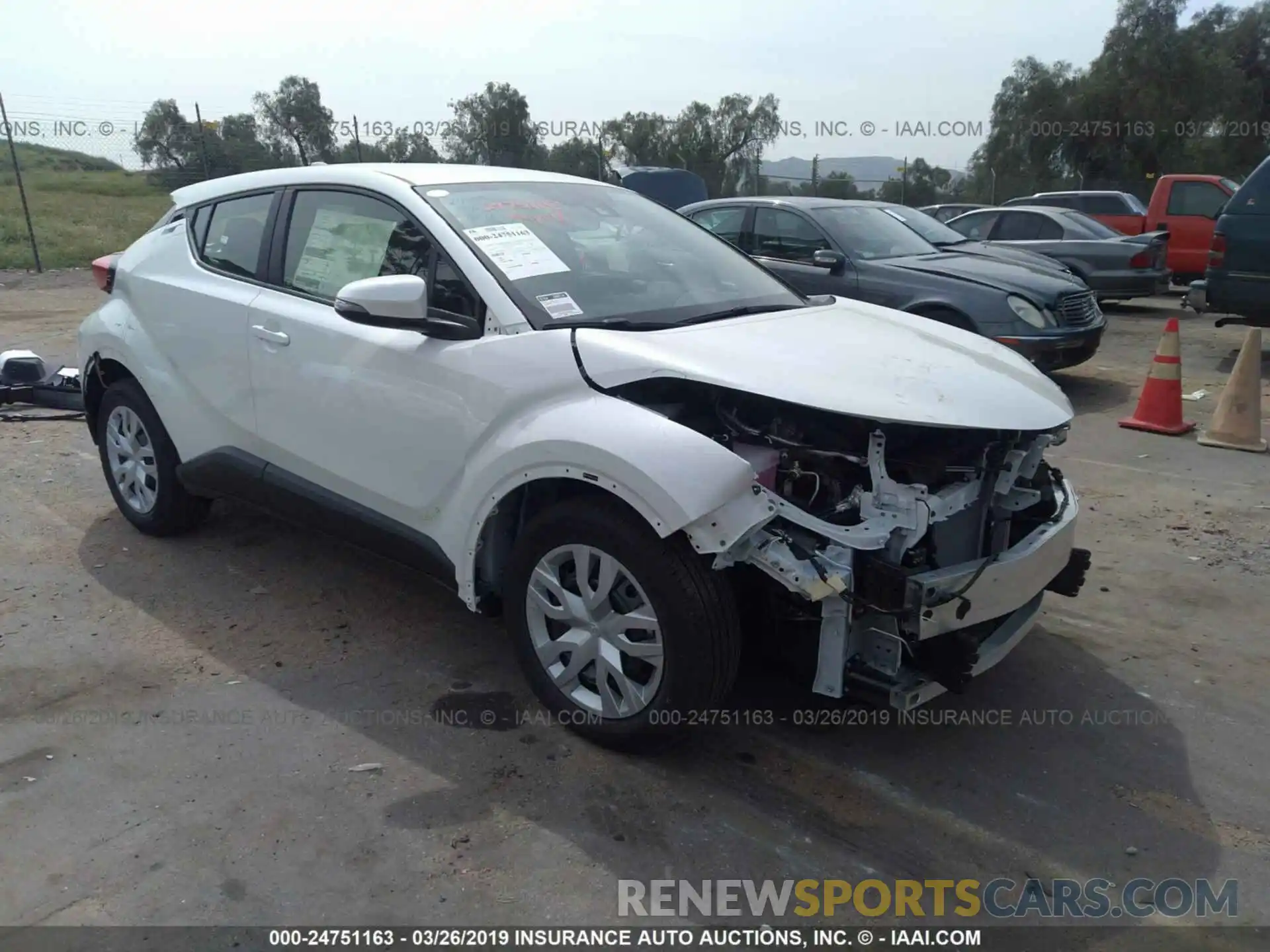 1 Photograph of a damaged car JTNKHMBX9K1032795 TOYOTA C-HR 2019