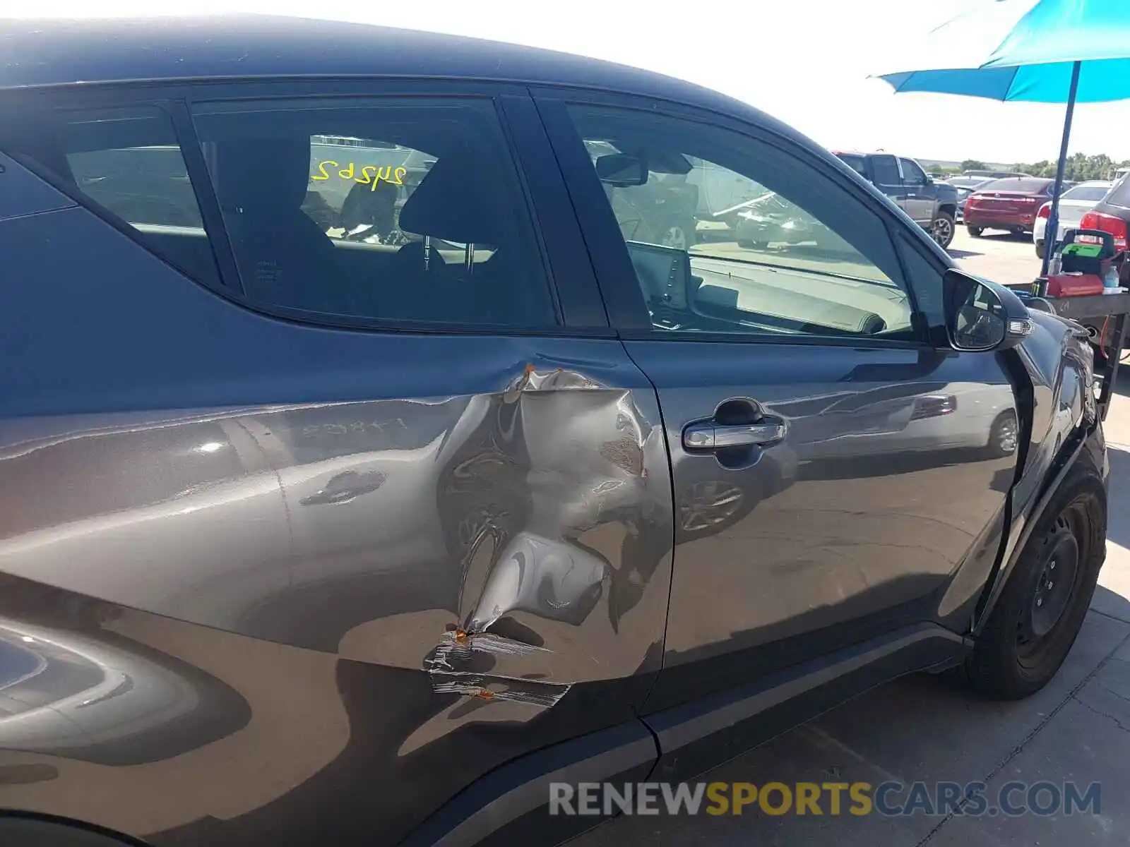 9 Photograph of a damaged car JTNKHMBX9K1033056 TOYOTA C-HR 2019