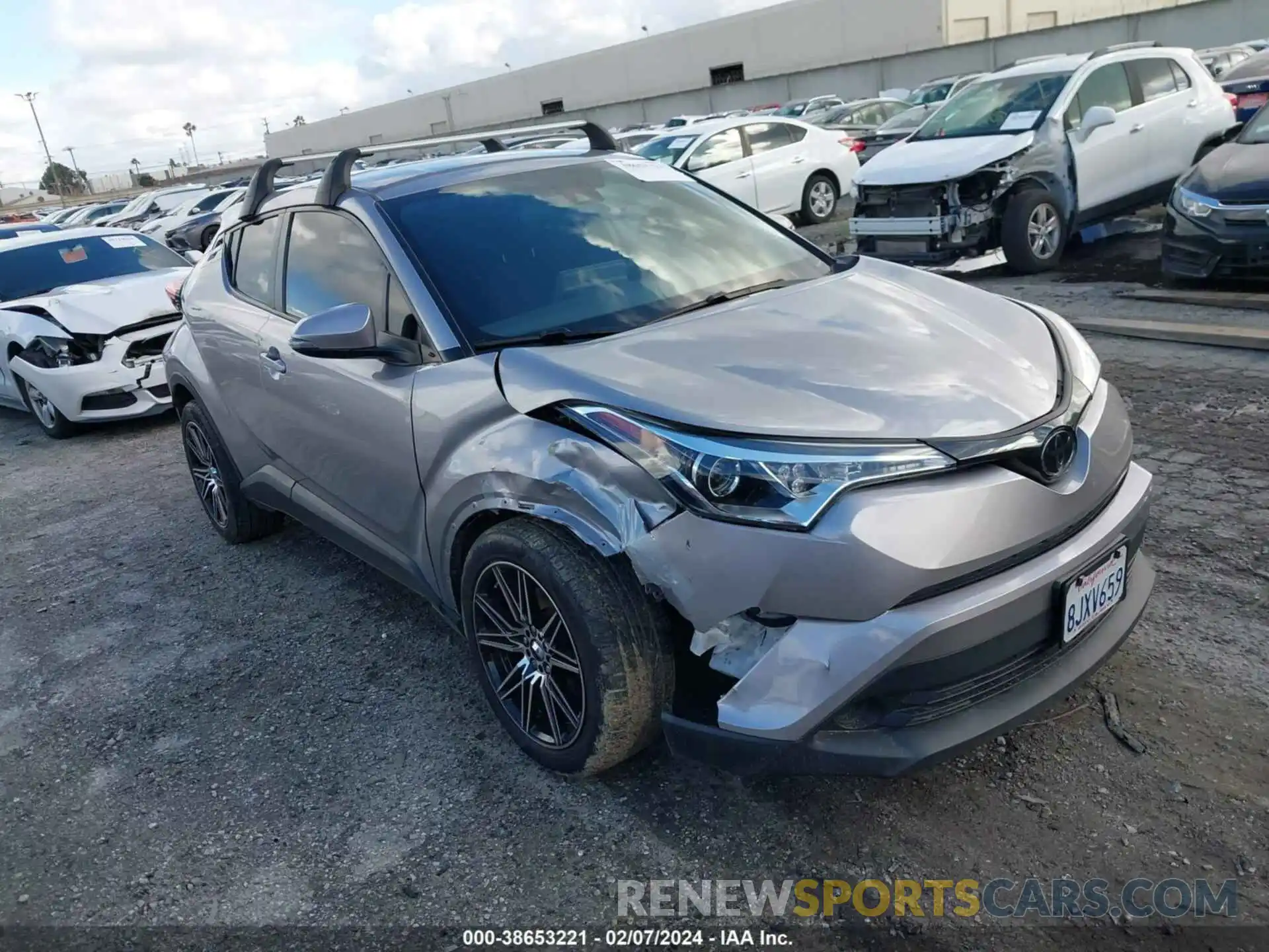 1 Photograph of a damaged car JTNKHMBX9K1039374 TOYOTA C-HR 2019