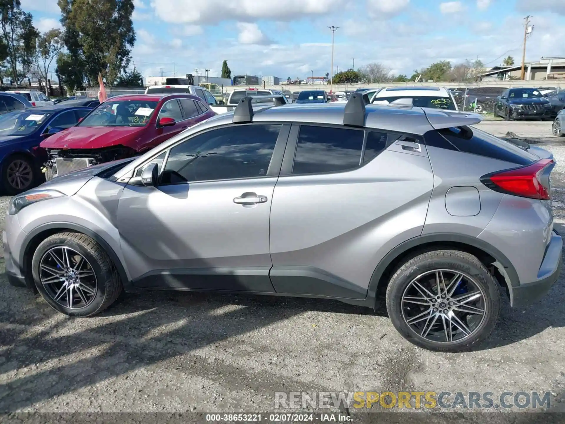 15 Photograph of a damaged car JTNKHMBX9K1039374 TOYOTA C-HR 2019