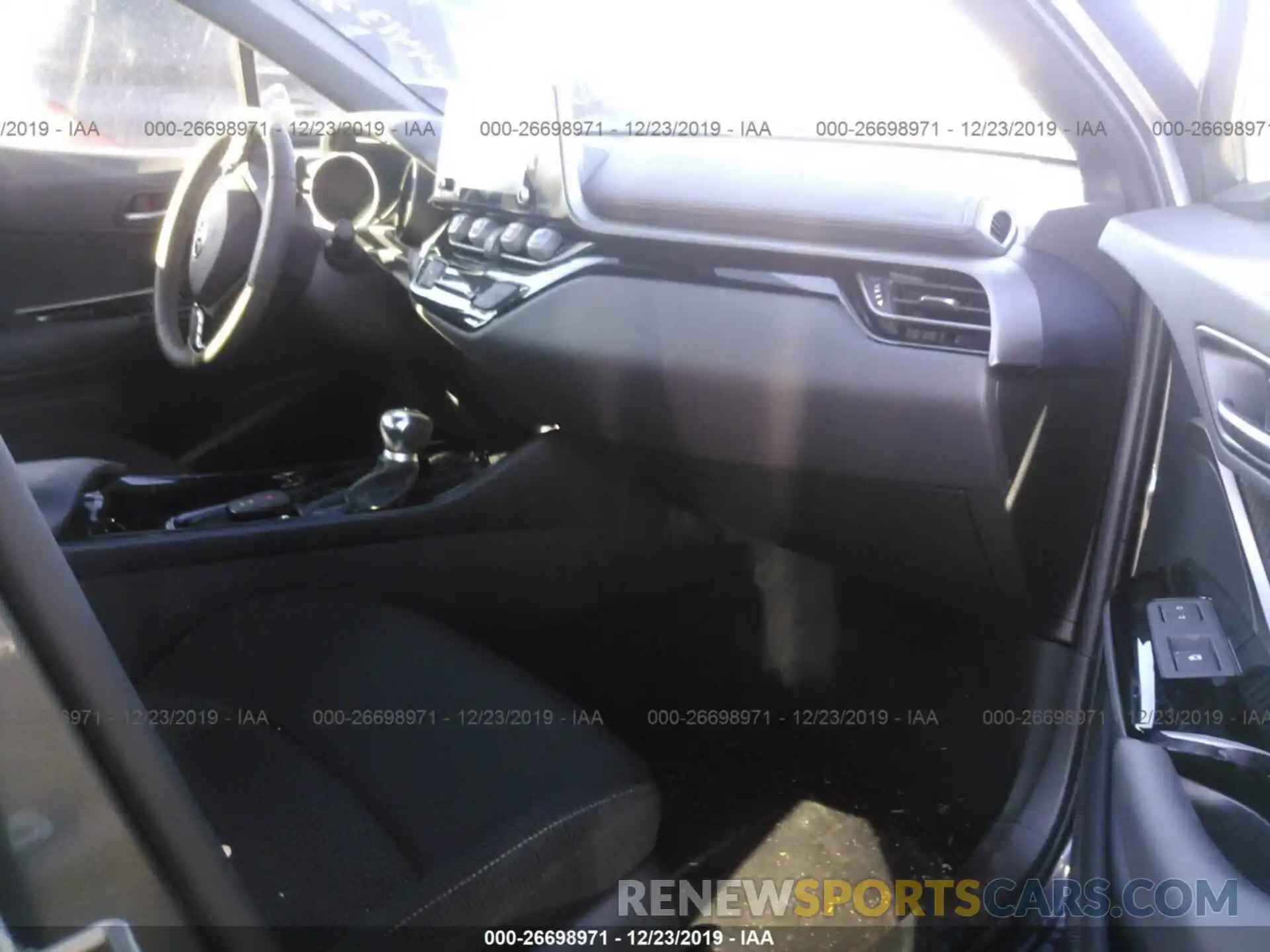 5 Photograph of a damaged car JTNKHMBX9K1052108 TOYOTA C-HR 2019