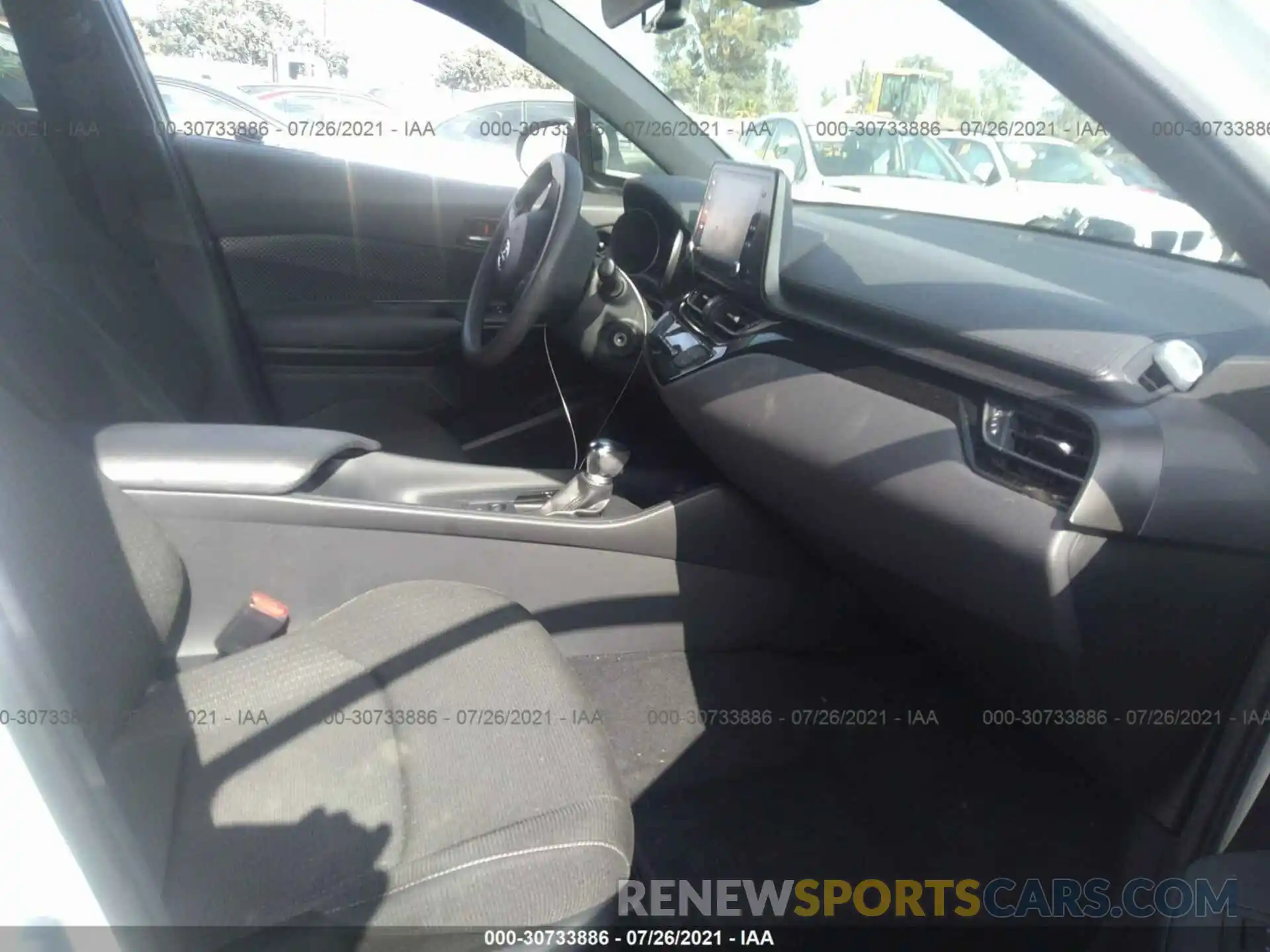 5 Photograph of a damaged car JTNKHMBX9K1052349 TOYOTA C-HR 2019