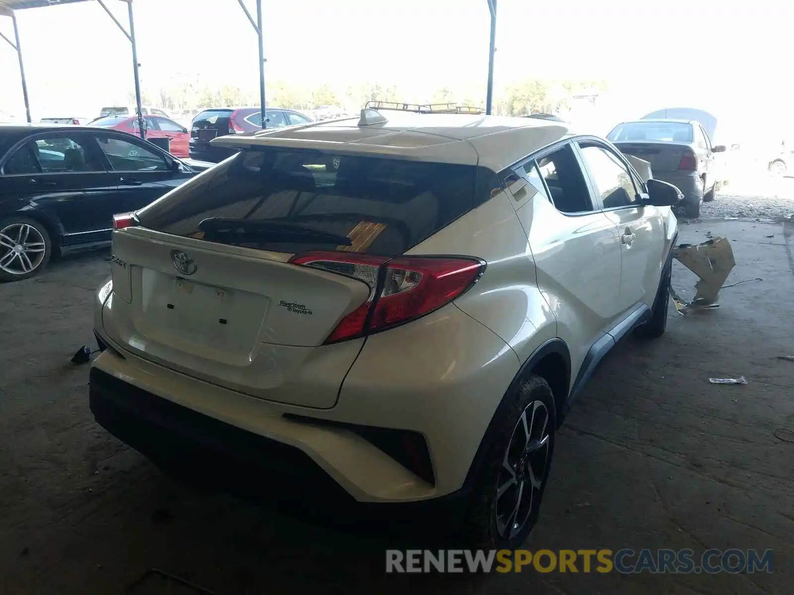 4 Photograph of a damaged car JTNKHMBX9K1055543 TOYOTA C-HR 2019