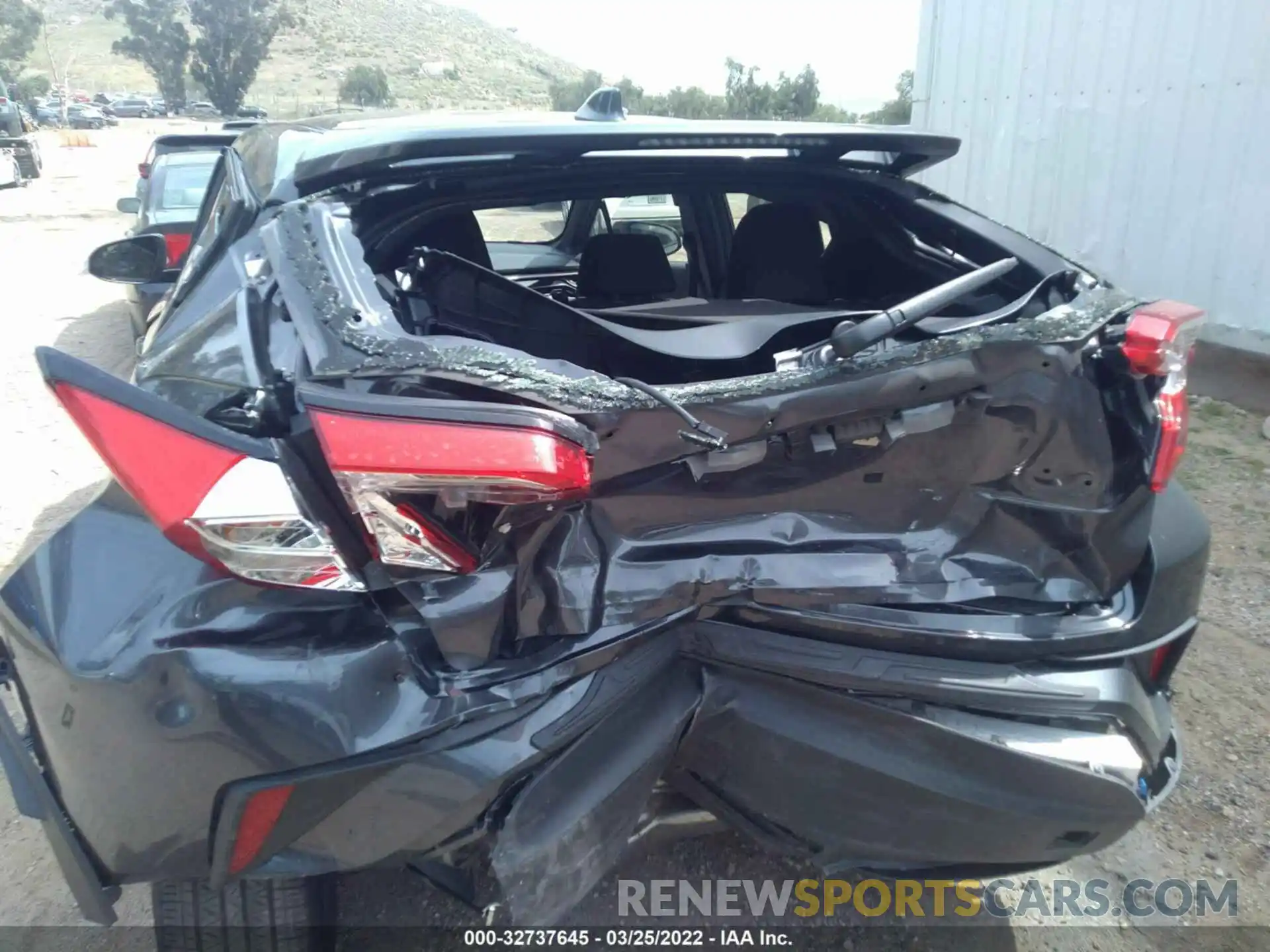 6 Photograph of a damaged car JTNKHMBX9K1058605 TOYOTA C-HR 2019