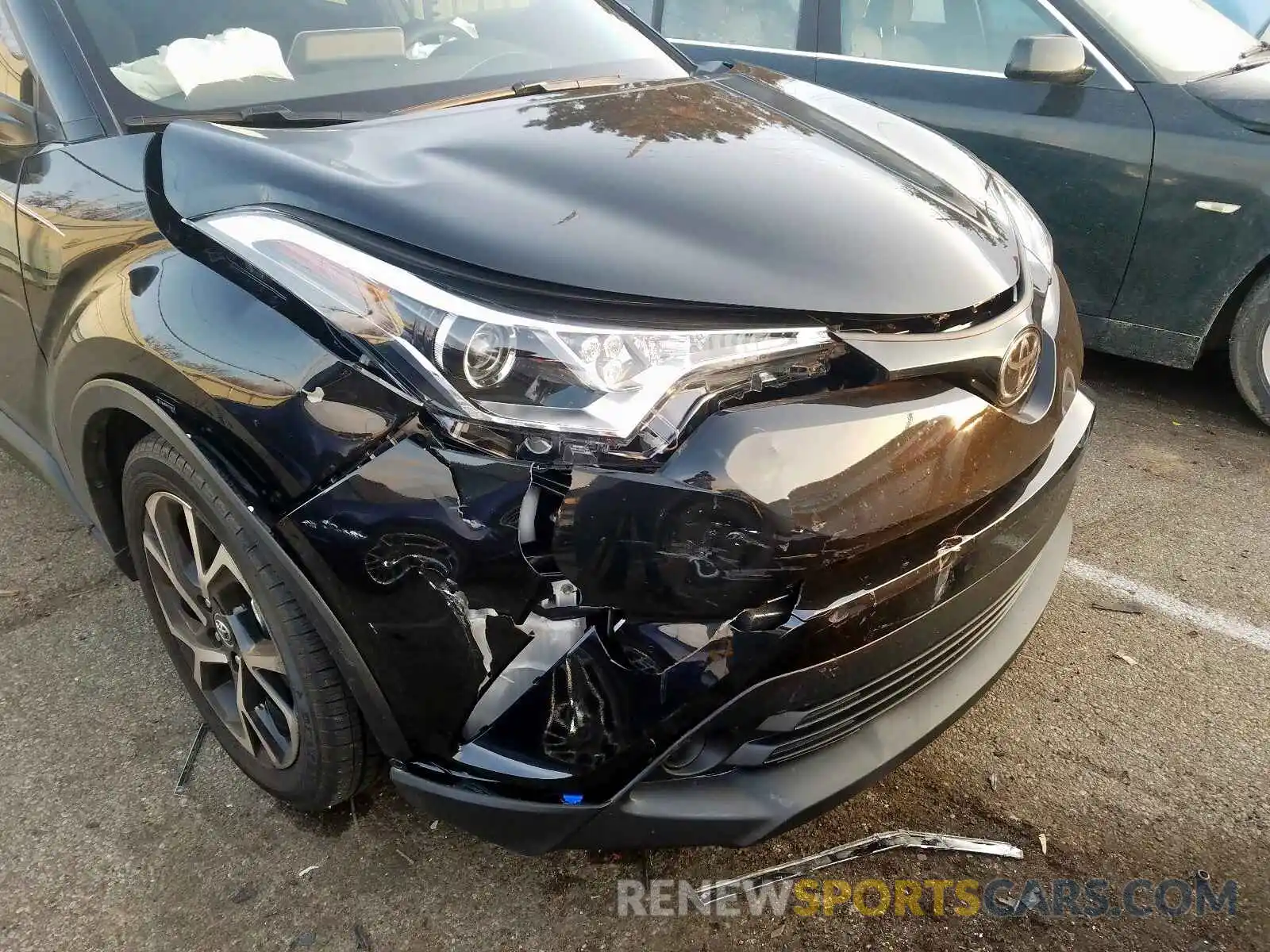 9 Photograph of a damaged car JTNKHMBX9K1060807 TOYOTA C-HR 2019