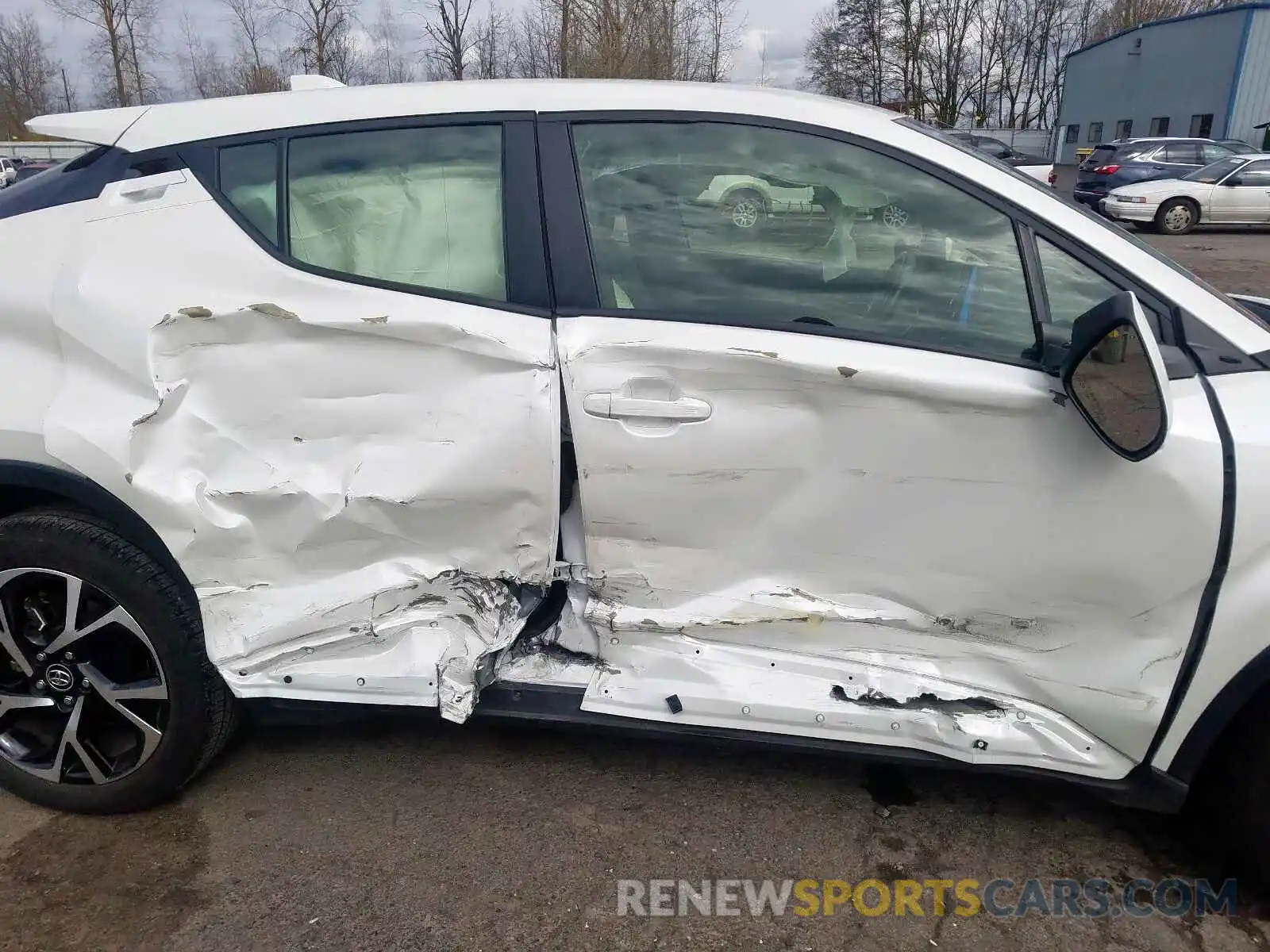 9 Photograph of a damaged car JTNKHMBXXK1013107 TOYOTA C-HR 2019