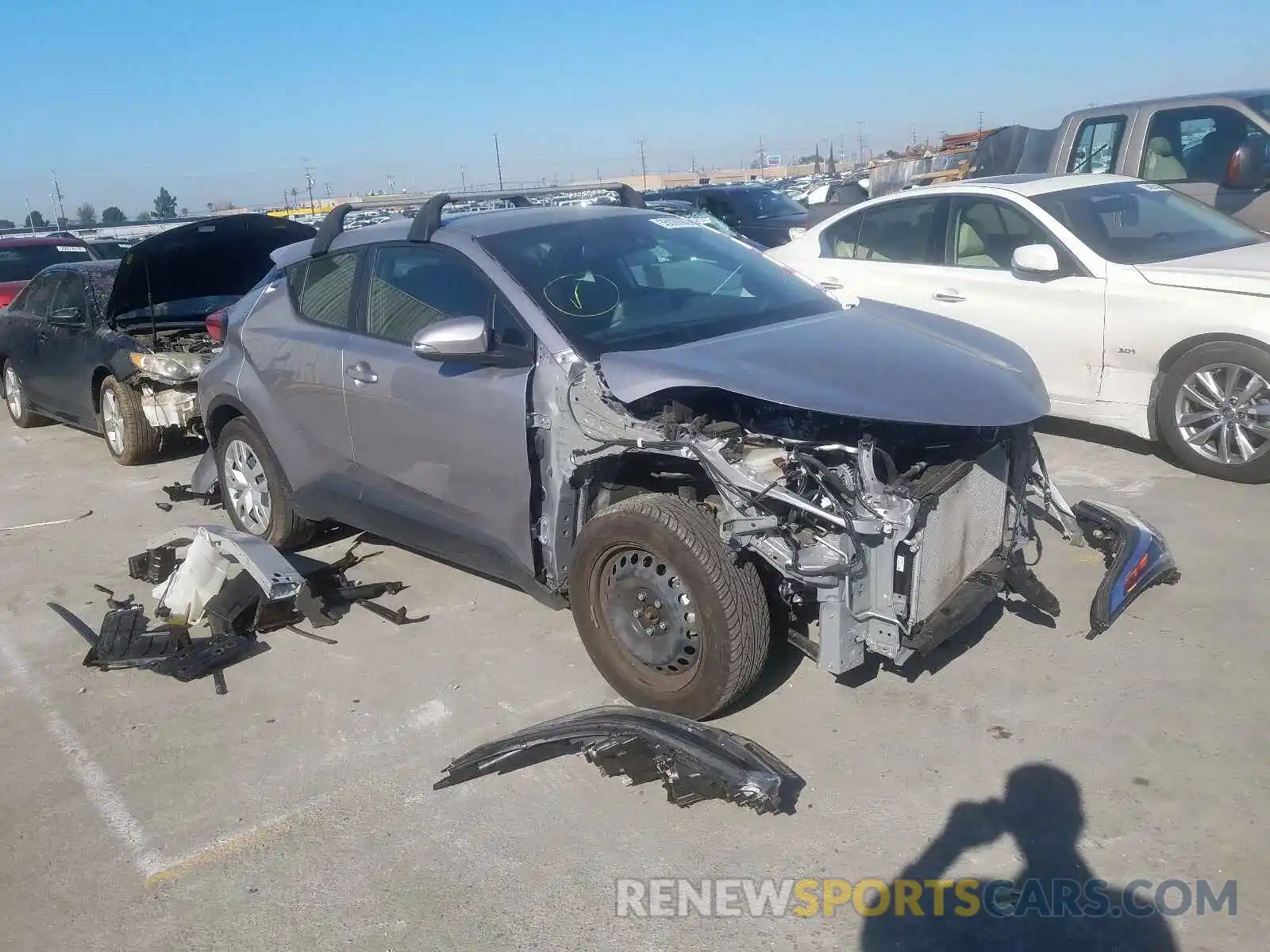 1 Photograph of a damaged car JTNKHMBXXK1014130 TOYOTA C-HR 2019