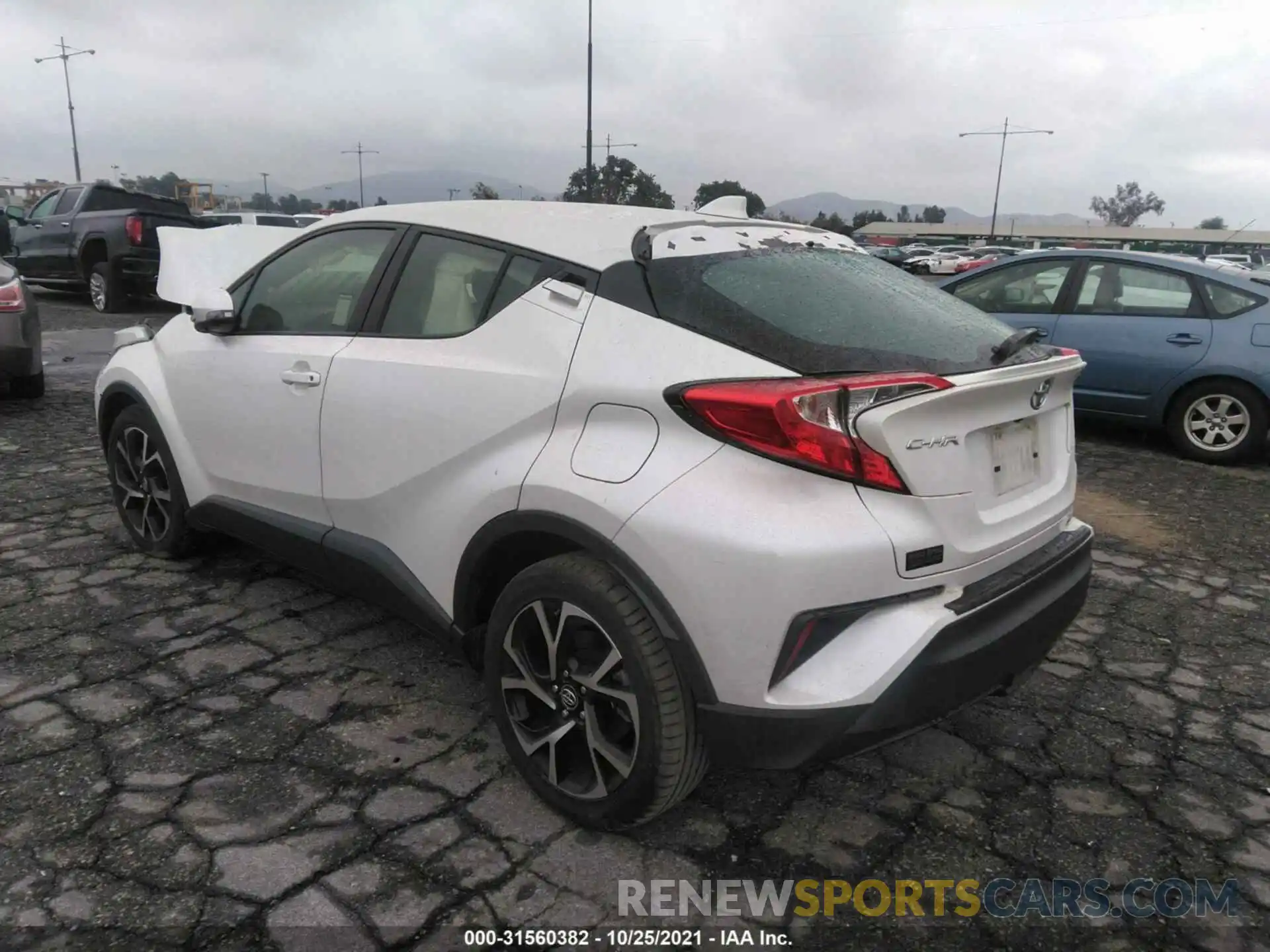 3 Photograph of a damaged car JTNKHMBXXK1015035 TOYOTA C-HR 2019